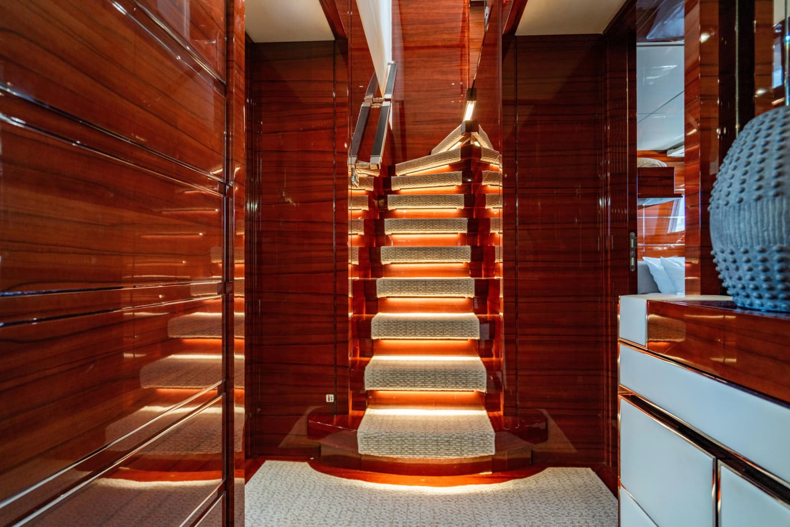 2011 Benetti Classic 121 - Photo 37
