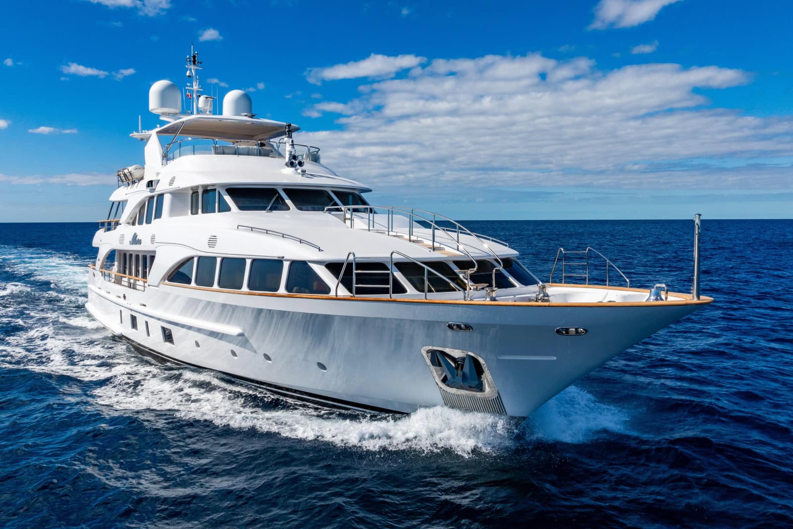 2011 Benetti Classic 121 - Photo 3