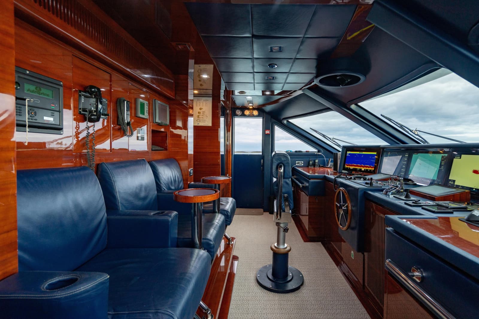 2011 Benetti Classic 121 - Photo 77