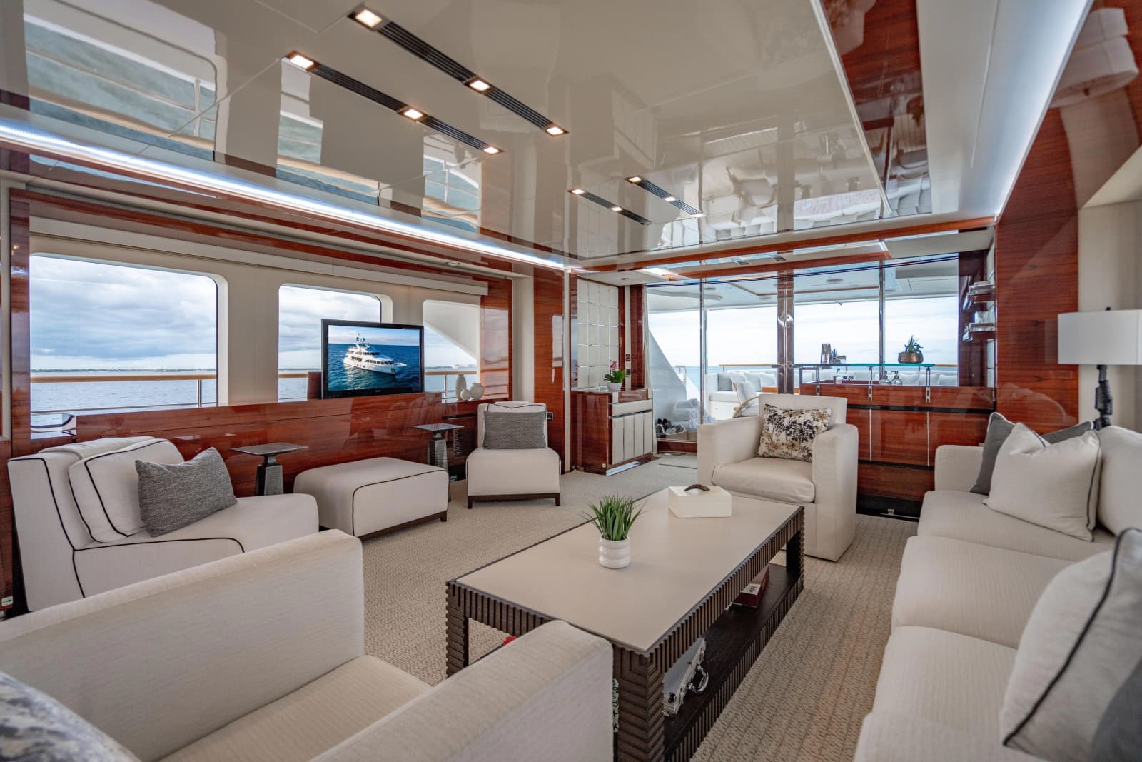 2011 Benetti Classic 121 - Photo 15