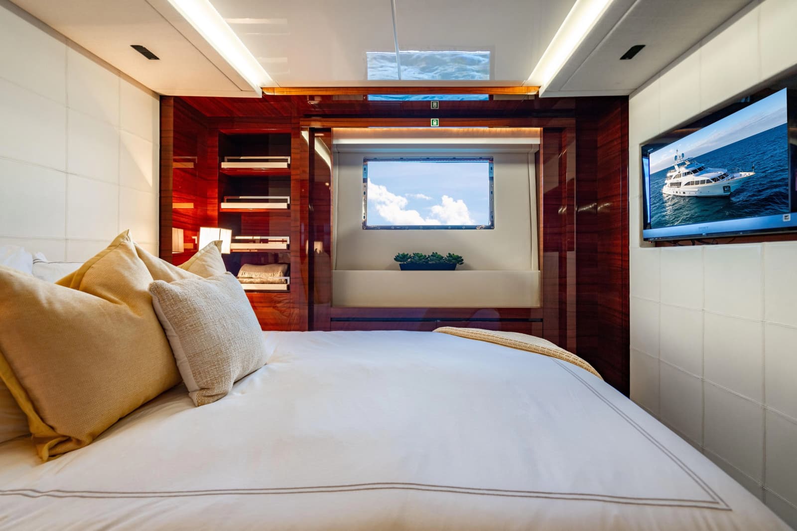 2011 Benetti Classic 121 - Photo 45