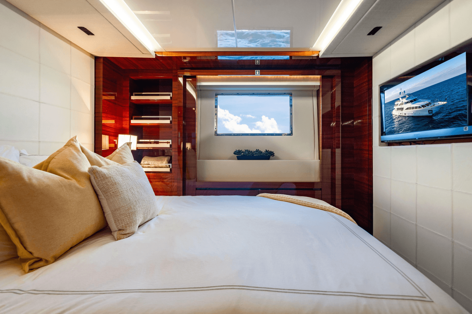 2011 Benetti Classic 121 - Photo 45