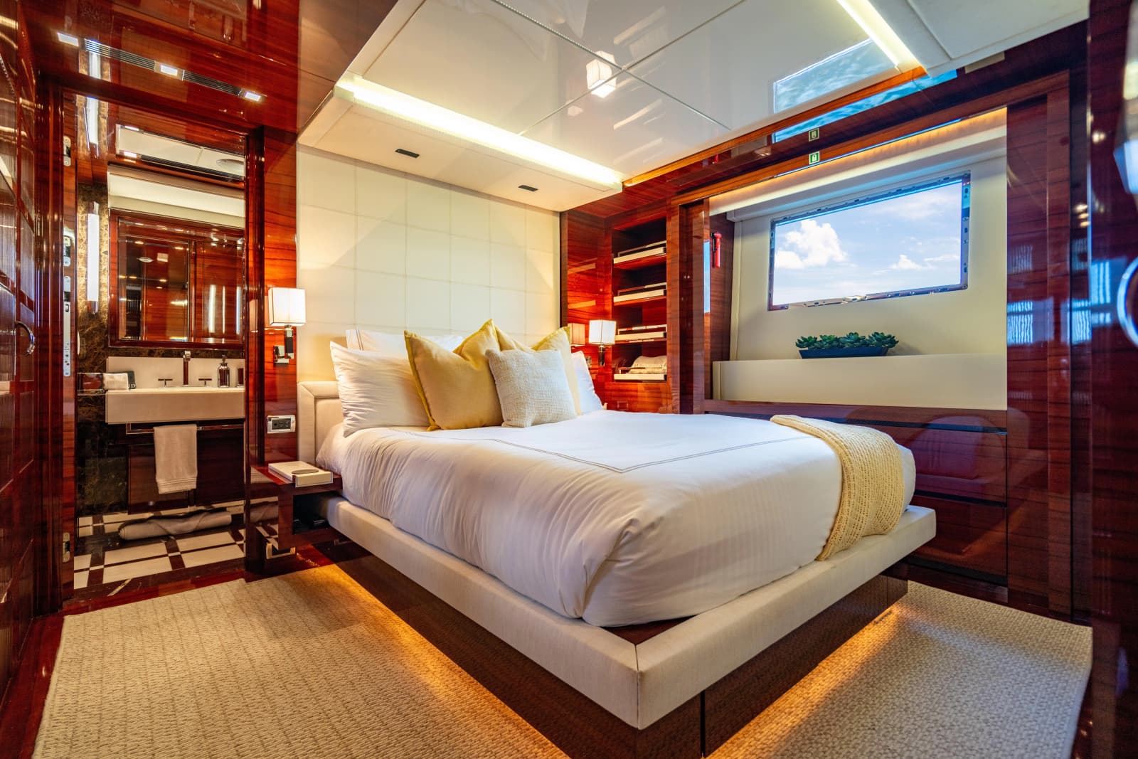 2011 Benetti Classic 121 - Photo 44