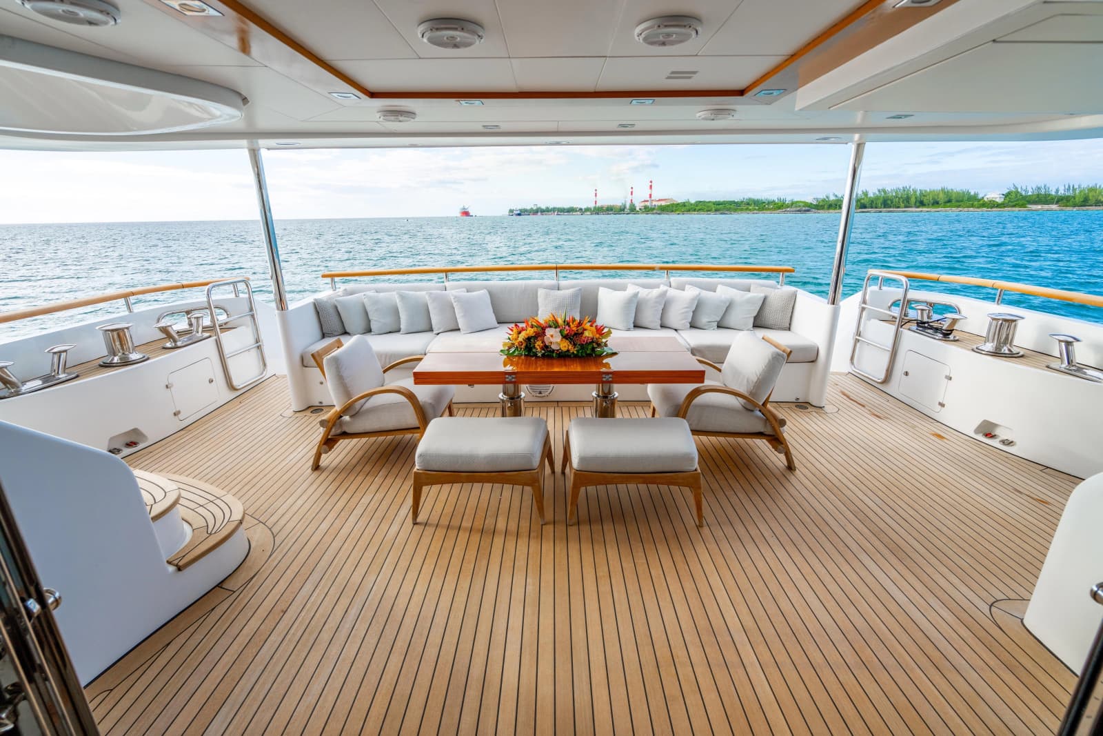 2011 Benetti Classic 121 - Photo 6