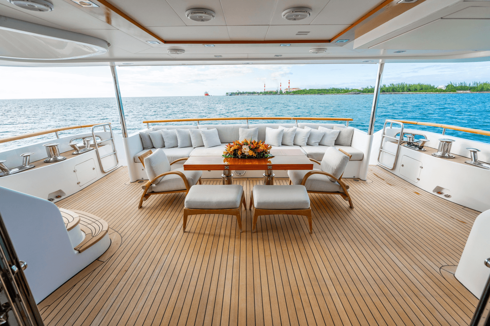 2011 Benetti Classic 121 - Photo 6