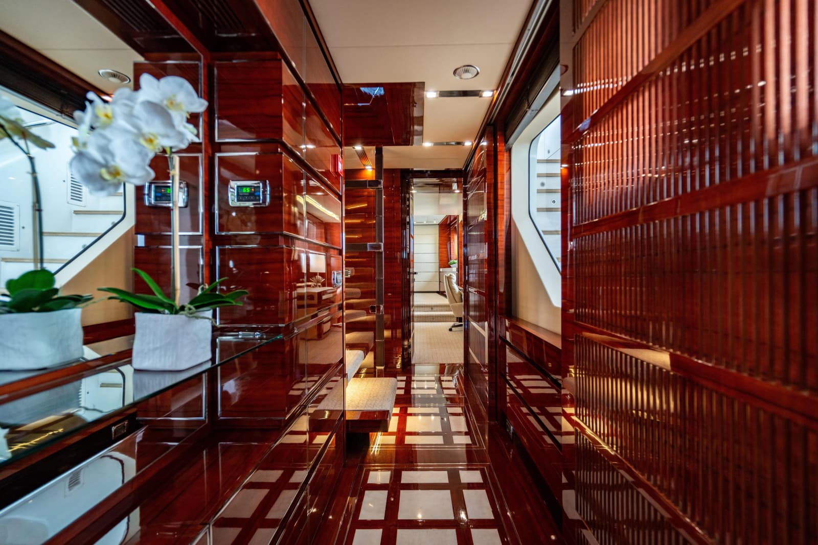 2011 Benetti Classic 121 - Photo 20