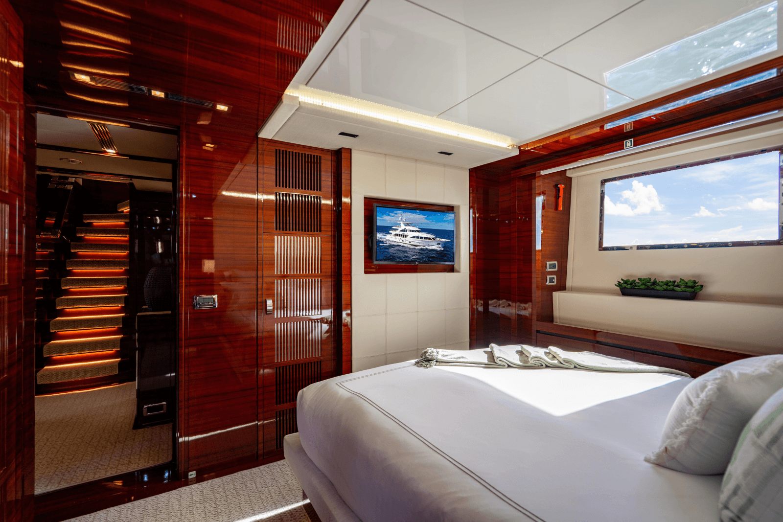 2011 Benetti Classic 121 - Photo 40
