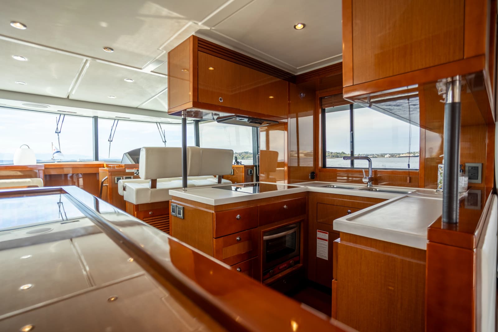 2017 Beneteau Swift Trawler 50 - Photo 24