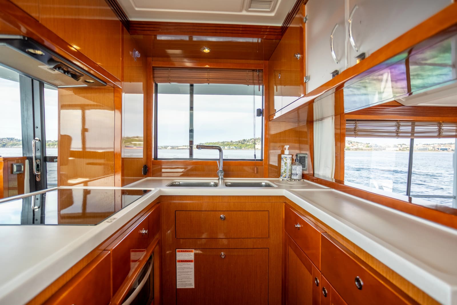 2017 Beneteau Swift Trawler 50 - Photo 21