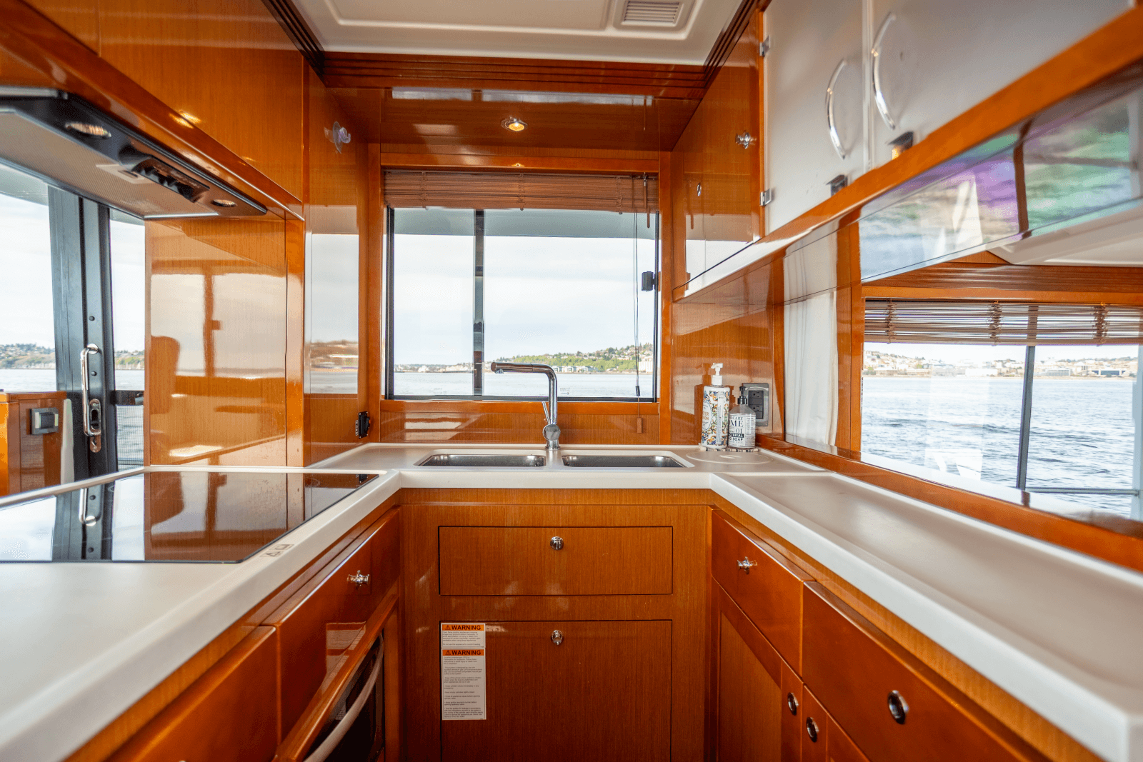 2017 Beneteau Swift Trawler 50 - Photo 21