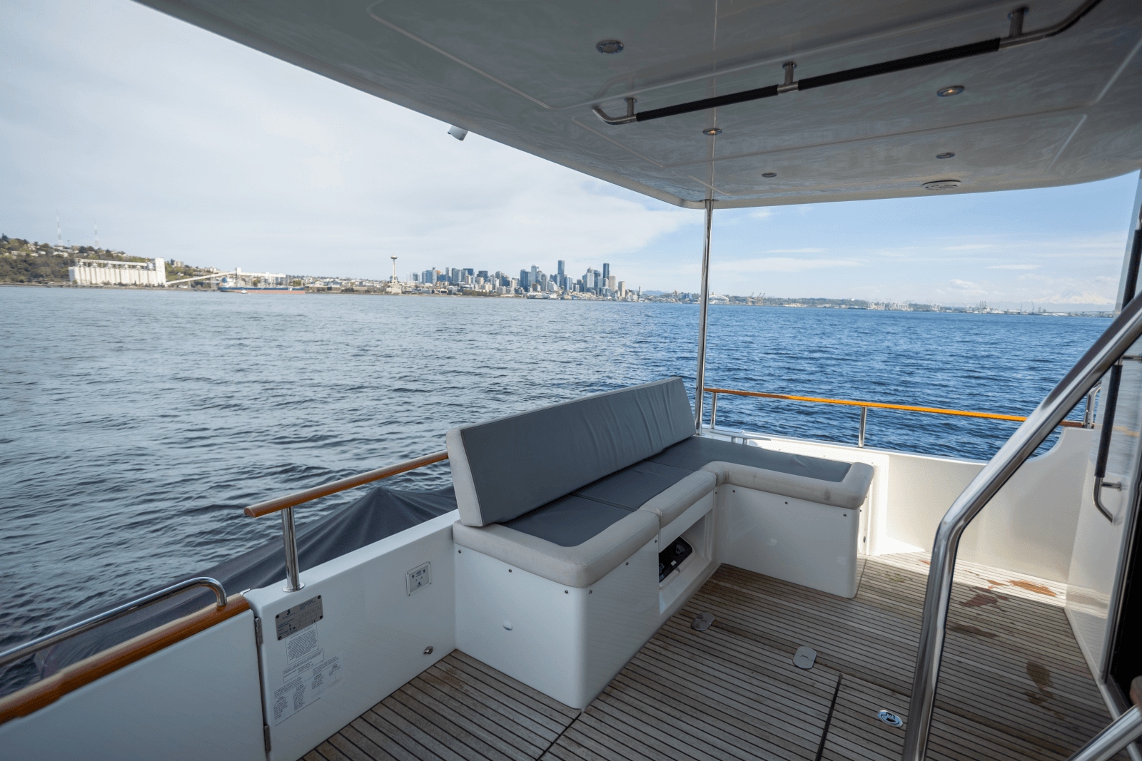 2017 Beneteau Swift Trawler 50 - Photo 8