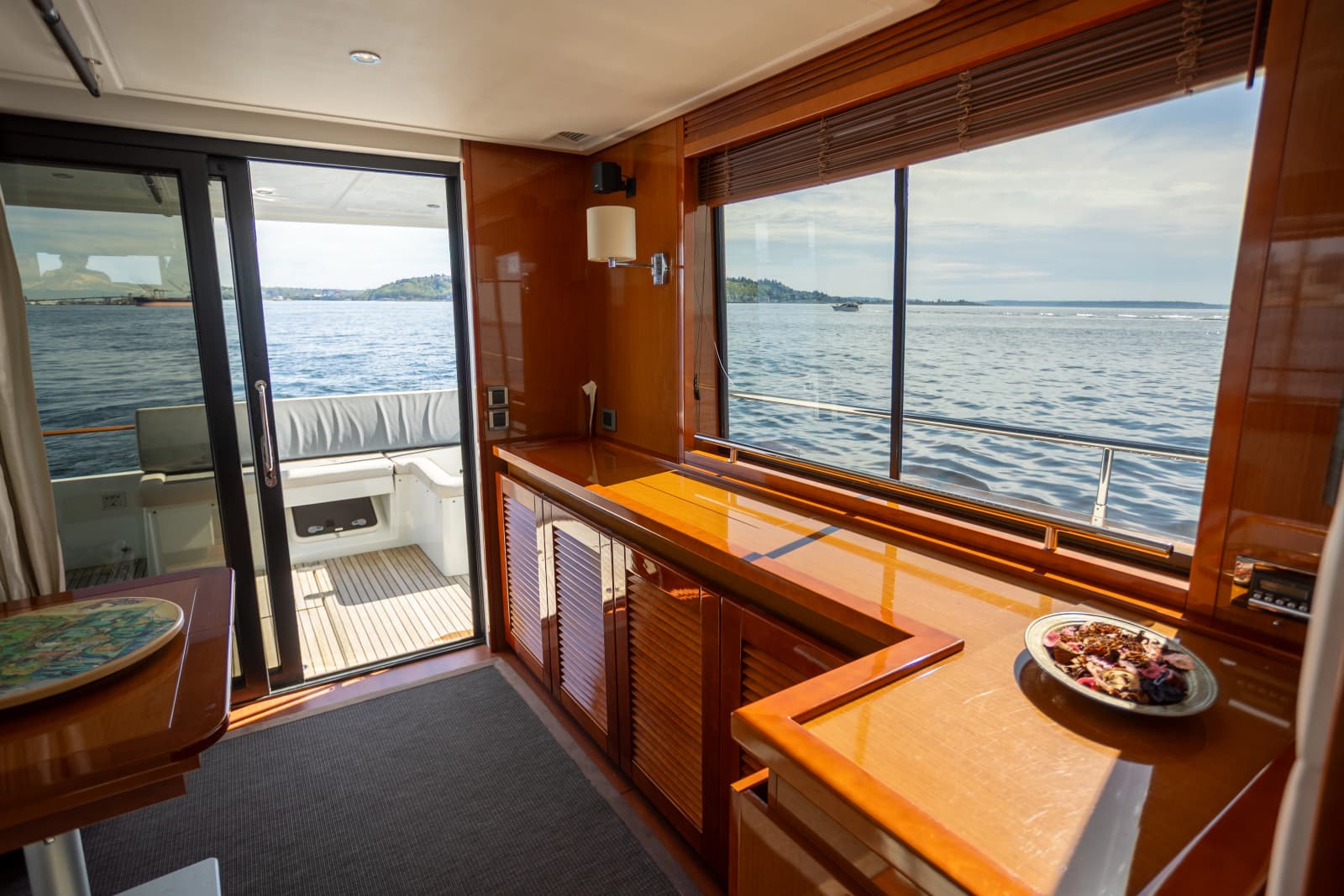 2017 Beneteau Swift Trawler 50 - Photo 18