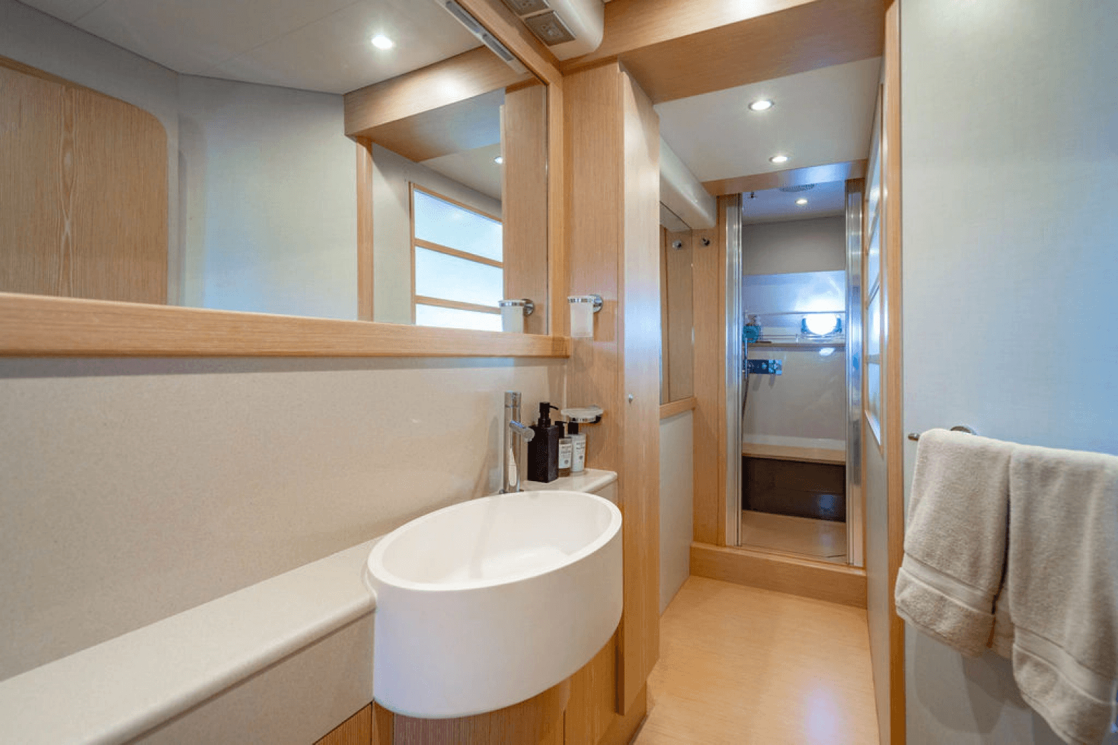2012 Ferretti Yachts 62 FLY - Photo 44