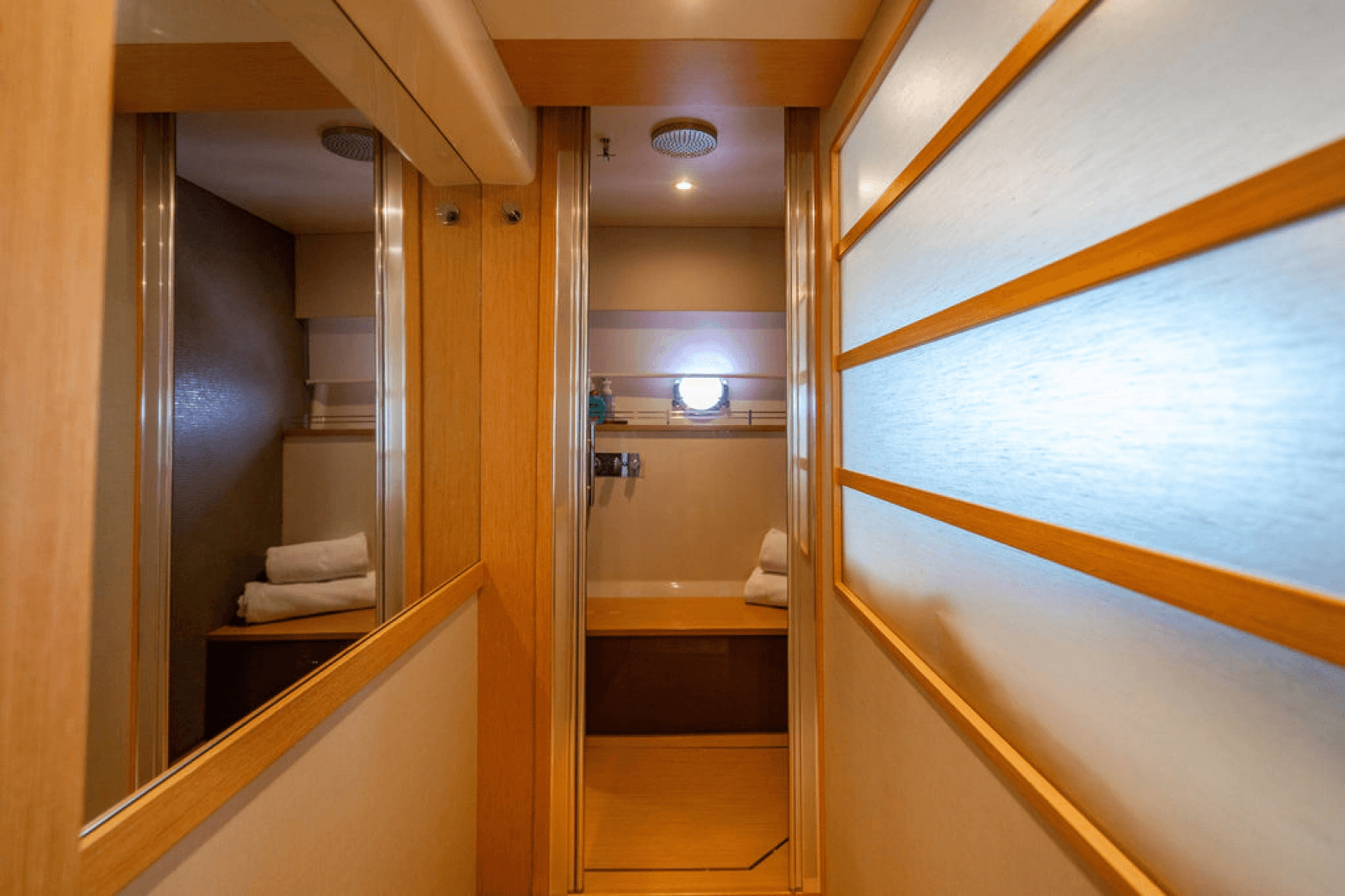2012 Ferretti Yachts 62 FLY - Photo 45