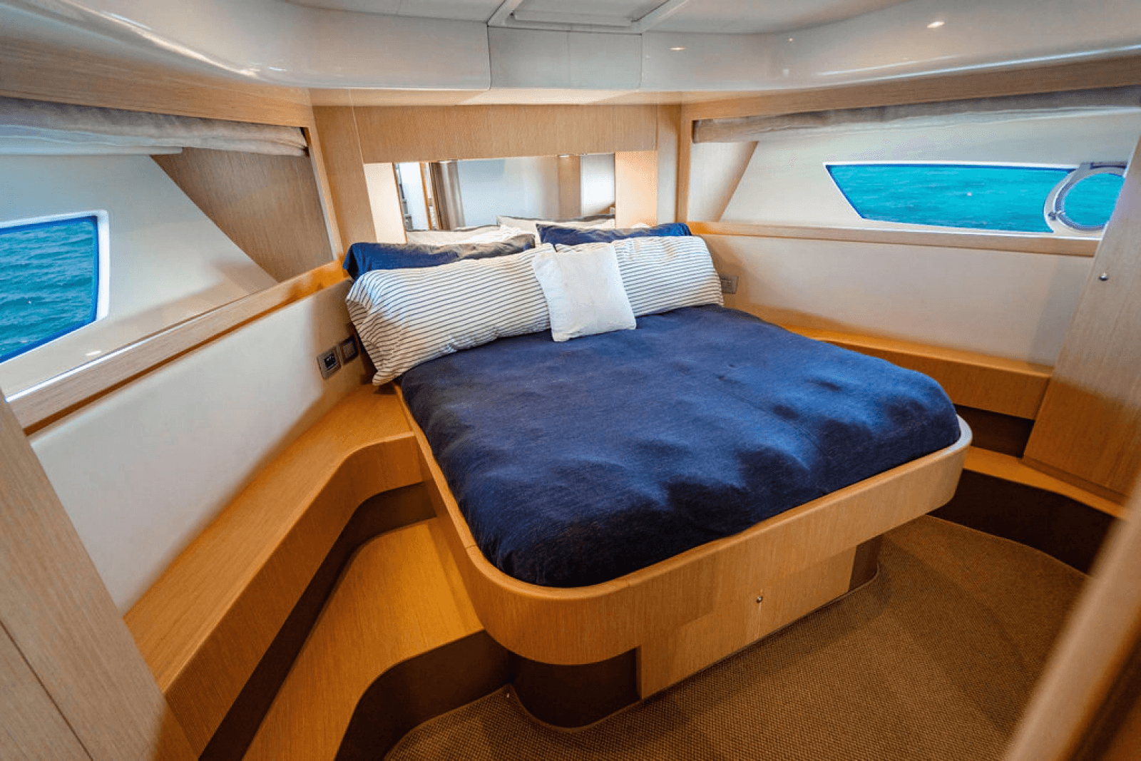 2012 Ferretti Yachts 62 FLY - Photo 46