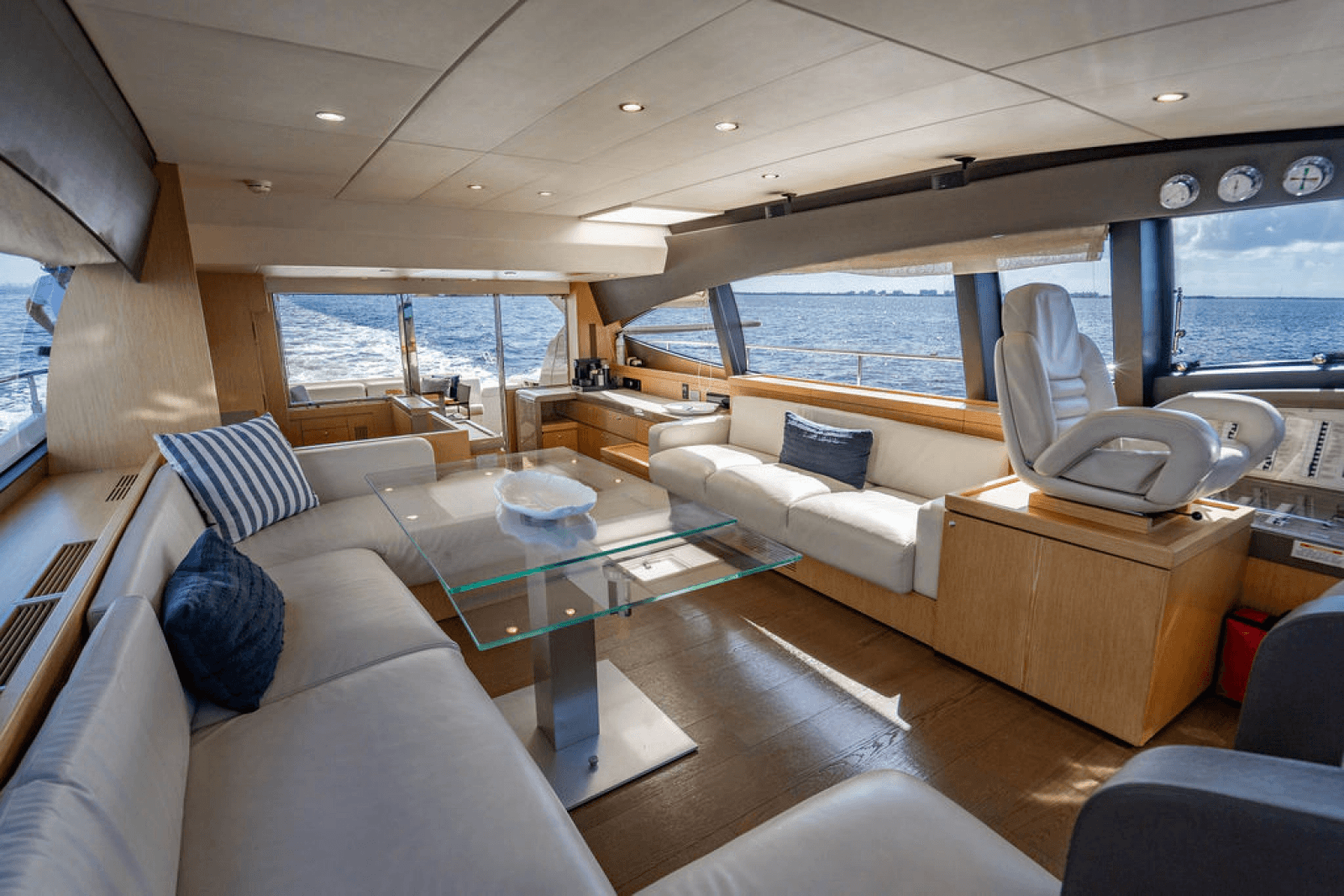 2012 Ferretti Yachts 62 FLY - Photo 9