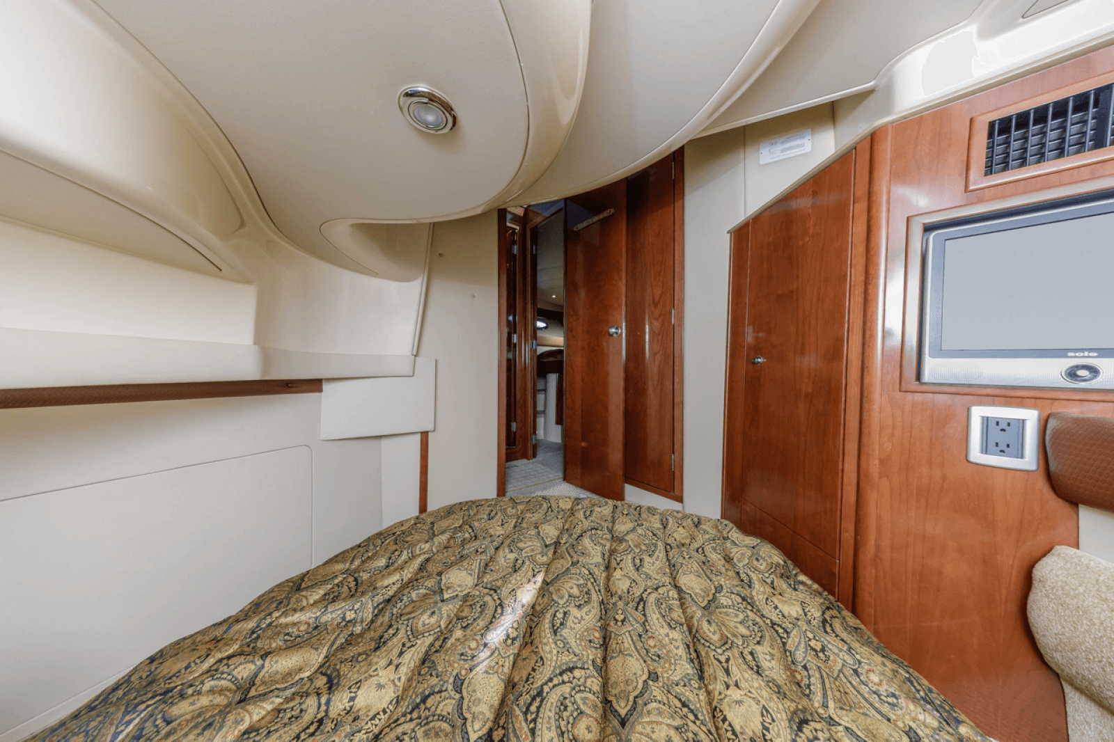 2008 Meridian 391 Sedan Bridge - Photo 38