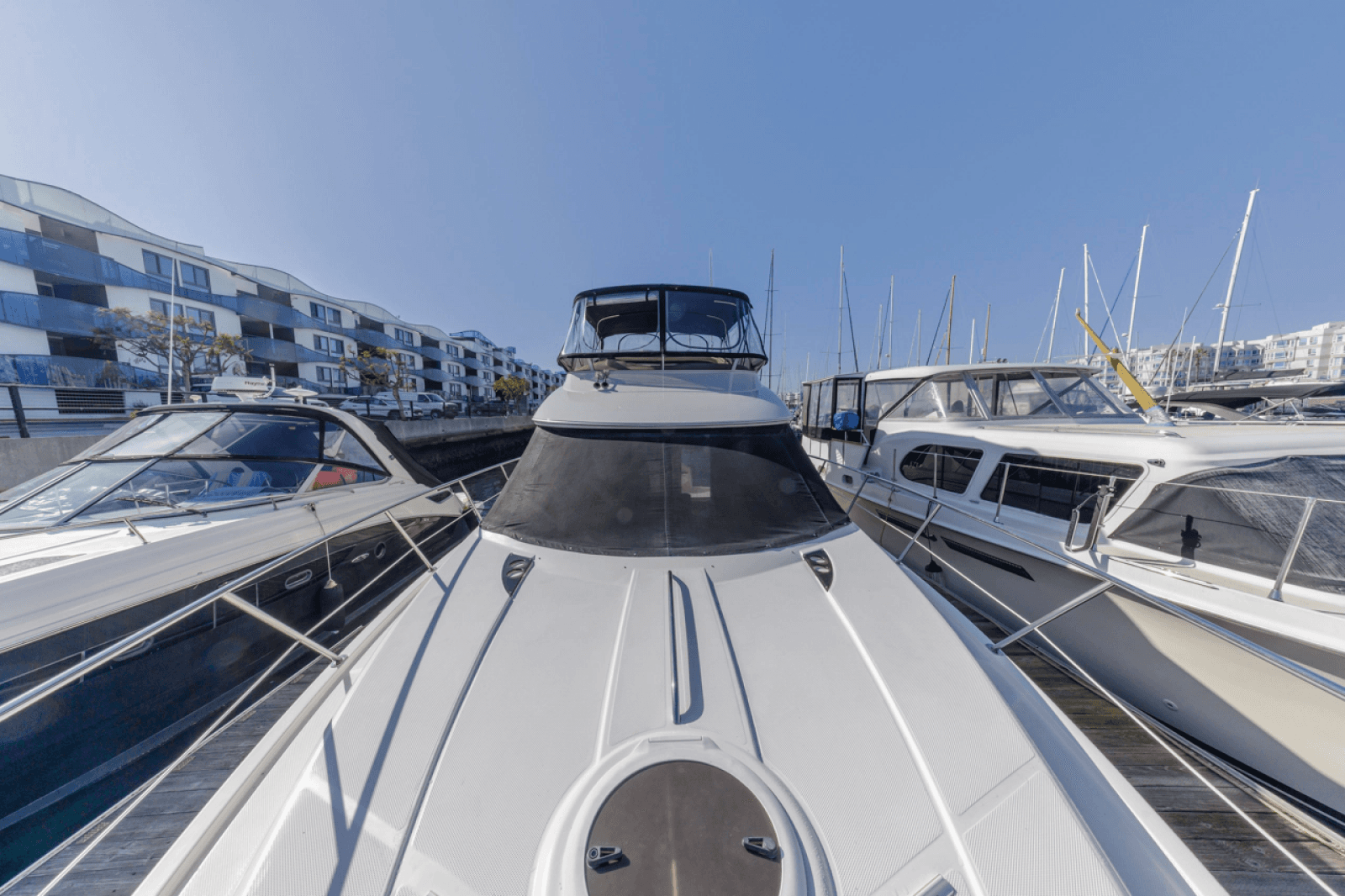 2008 Meridian 391 Sedan Bridge - Photo 20
