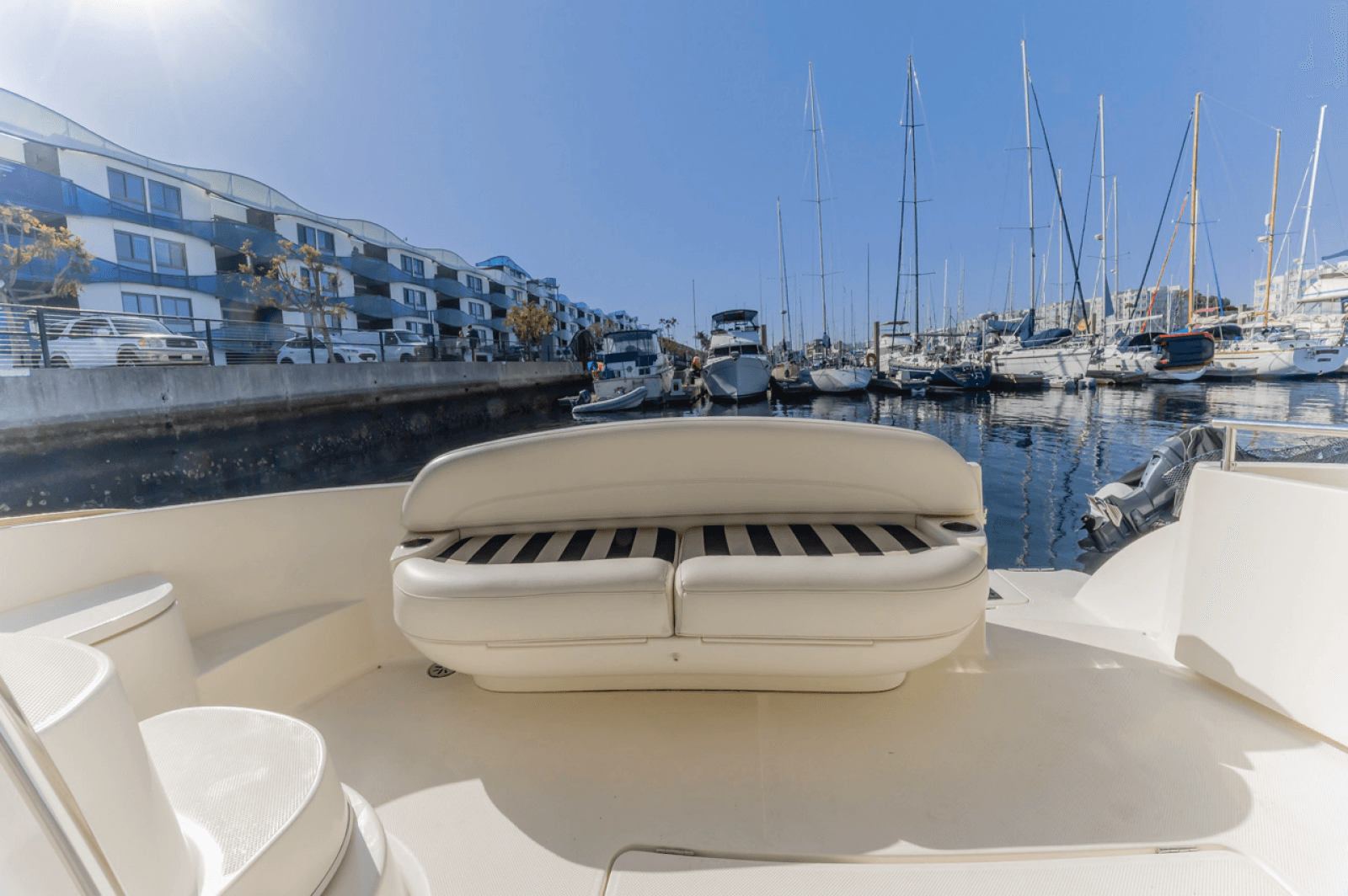 2008 Meridian 391 Sedan Bridge - Photo 17