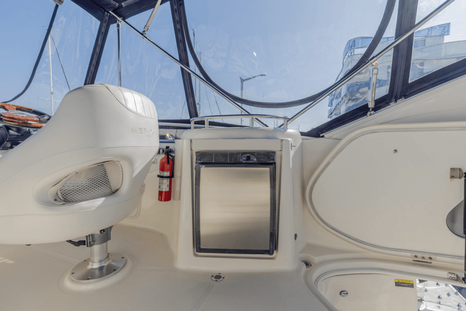 2008 Meridian 391 Sedan Bridge - Photo 30