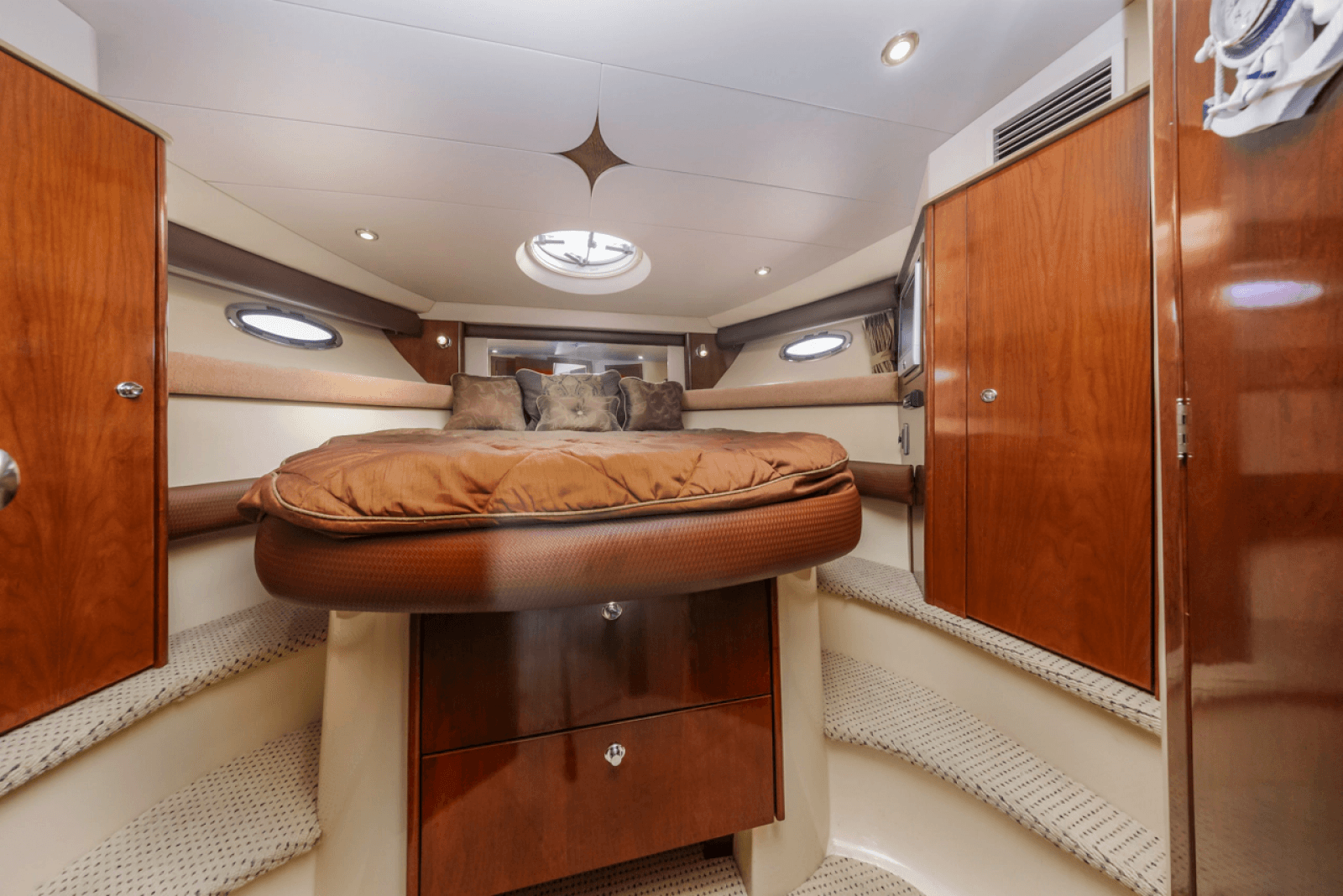 2008 Meridian 391 Sedan Bridge - Photo 41