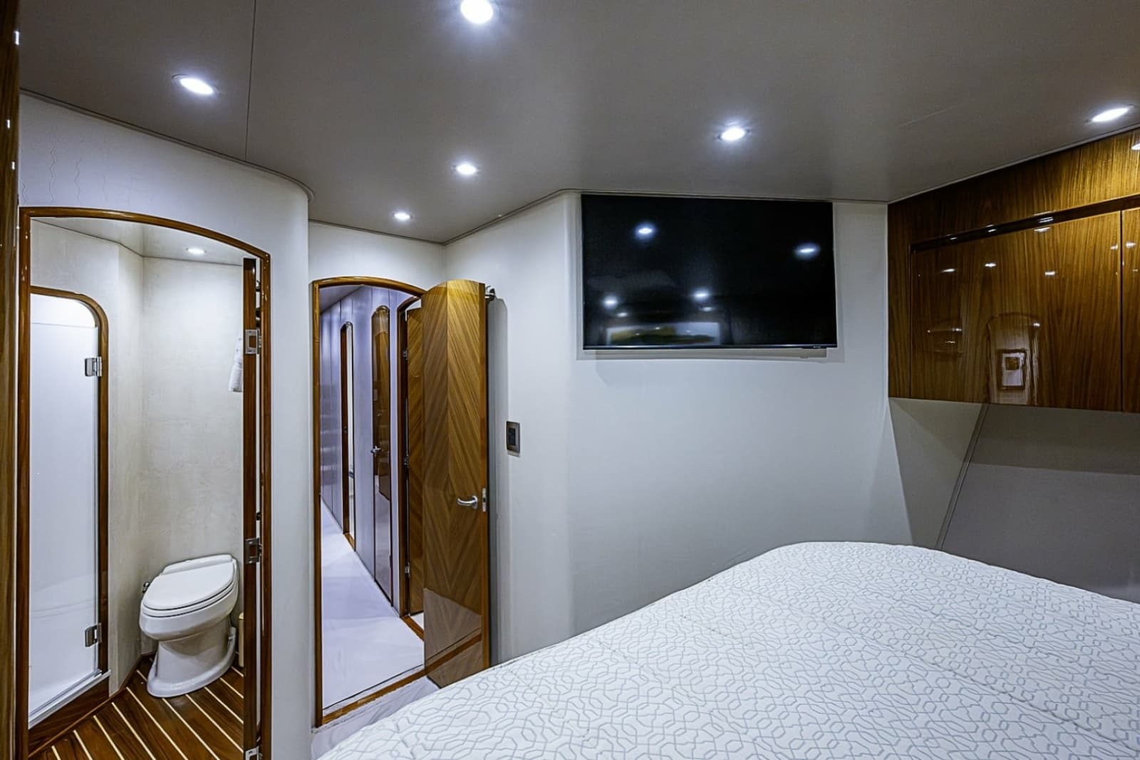 2011 Viking 76 Enclosed Bridge - Photo 73
