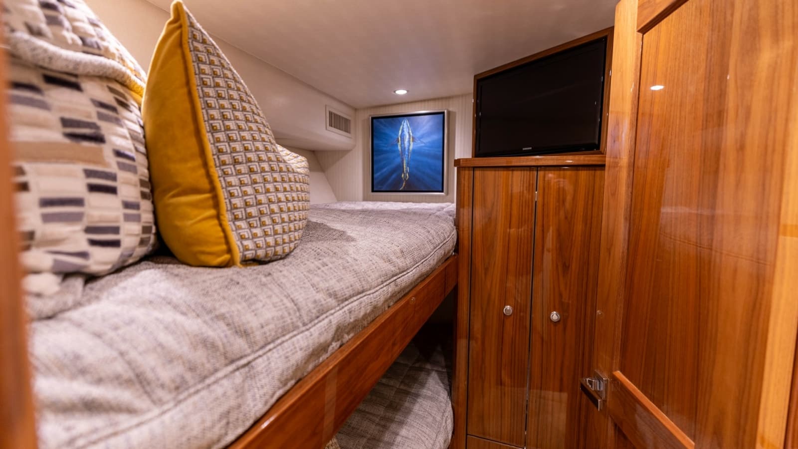 2019 Viking 68 Convertible - Photo 23