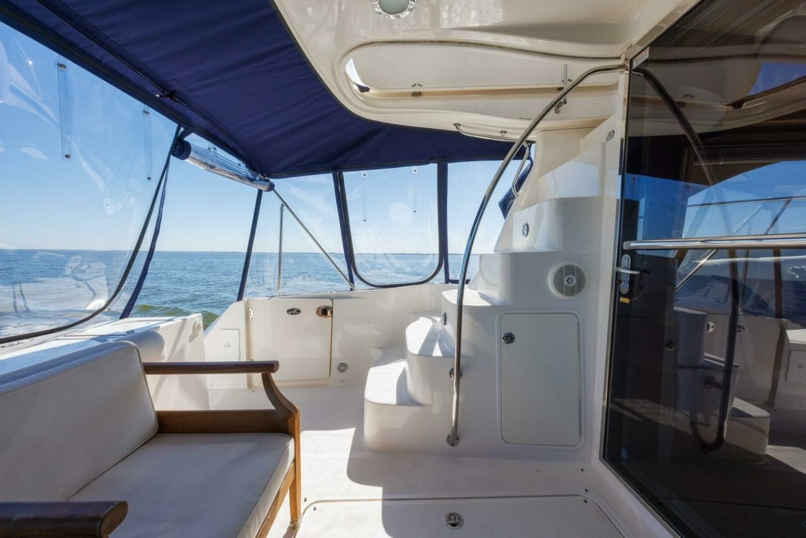 2006 Sea Ray 52 Sedan Bridge - Photo 53