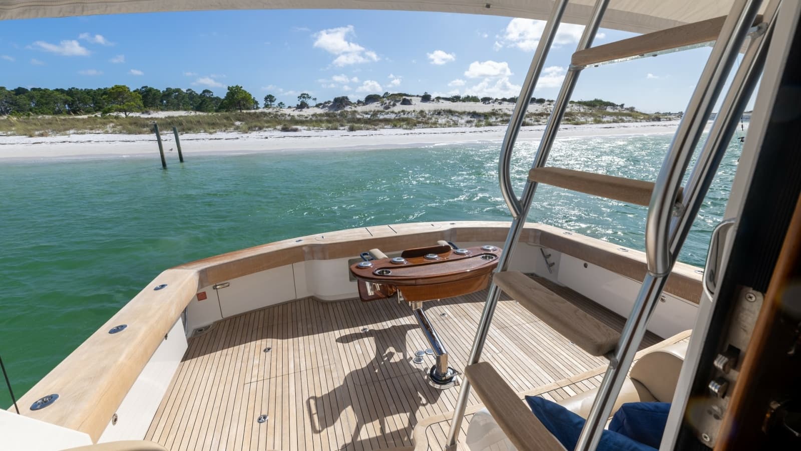 2022 Viking 68 Convertible - Photo 7
