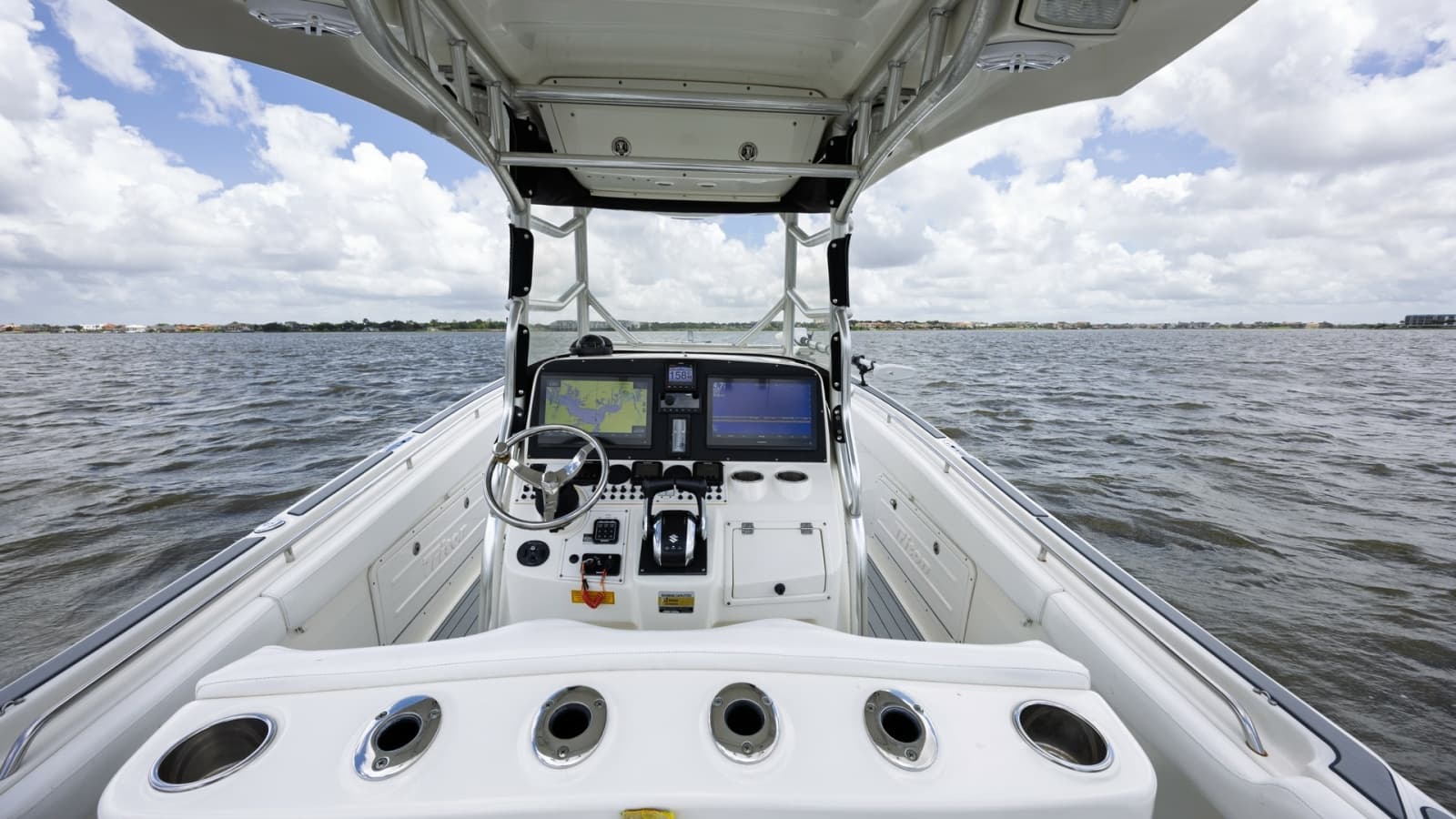 2005 Triton 351 Center Console - Photo 5