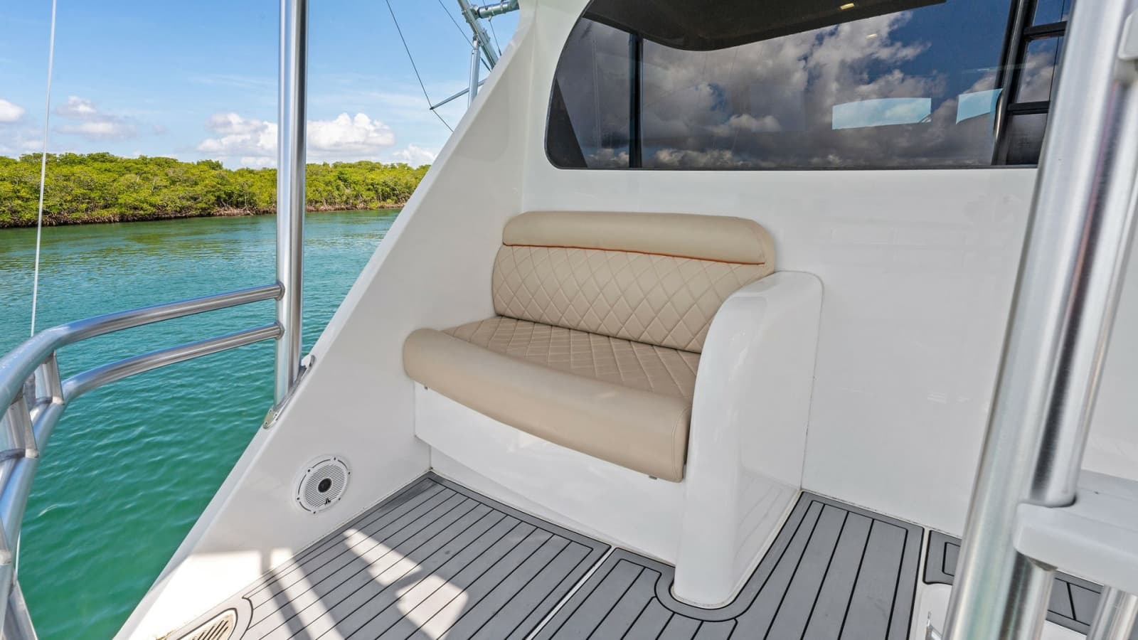 2016 Viking 80 Enclosed Bridge - Photo 101