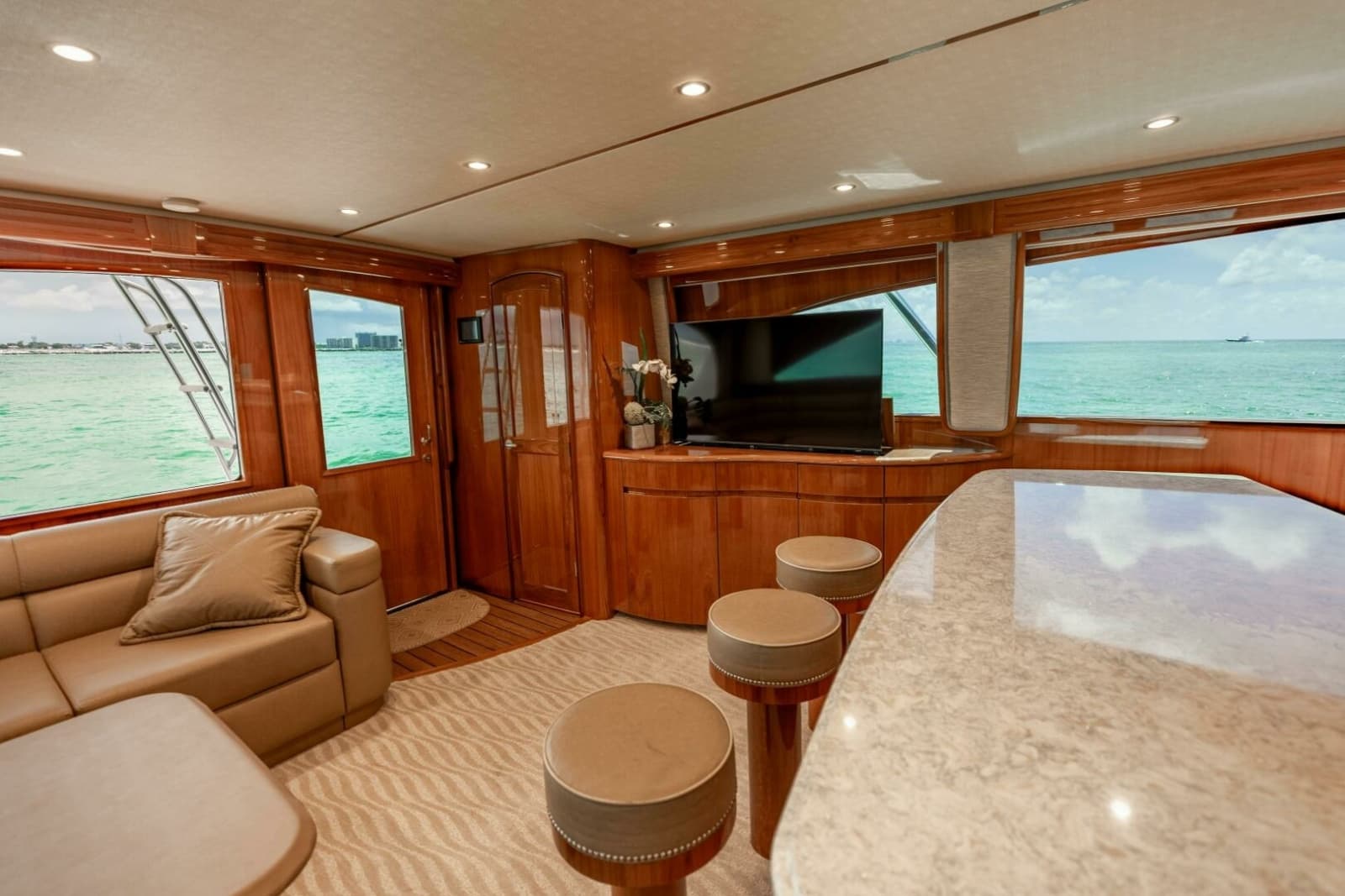 2017 Viking 66 Convertible - Photo 12