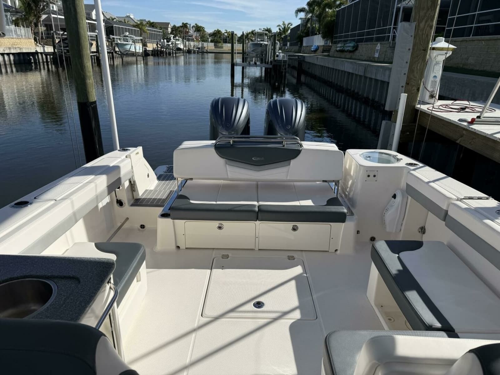 2021 Robalo R317 - Photo 19