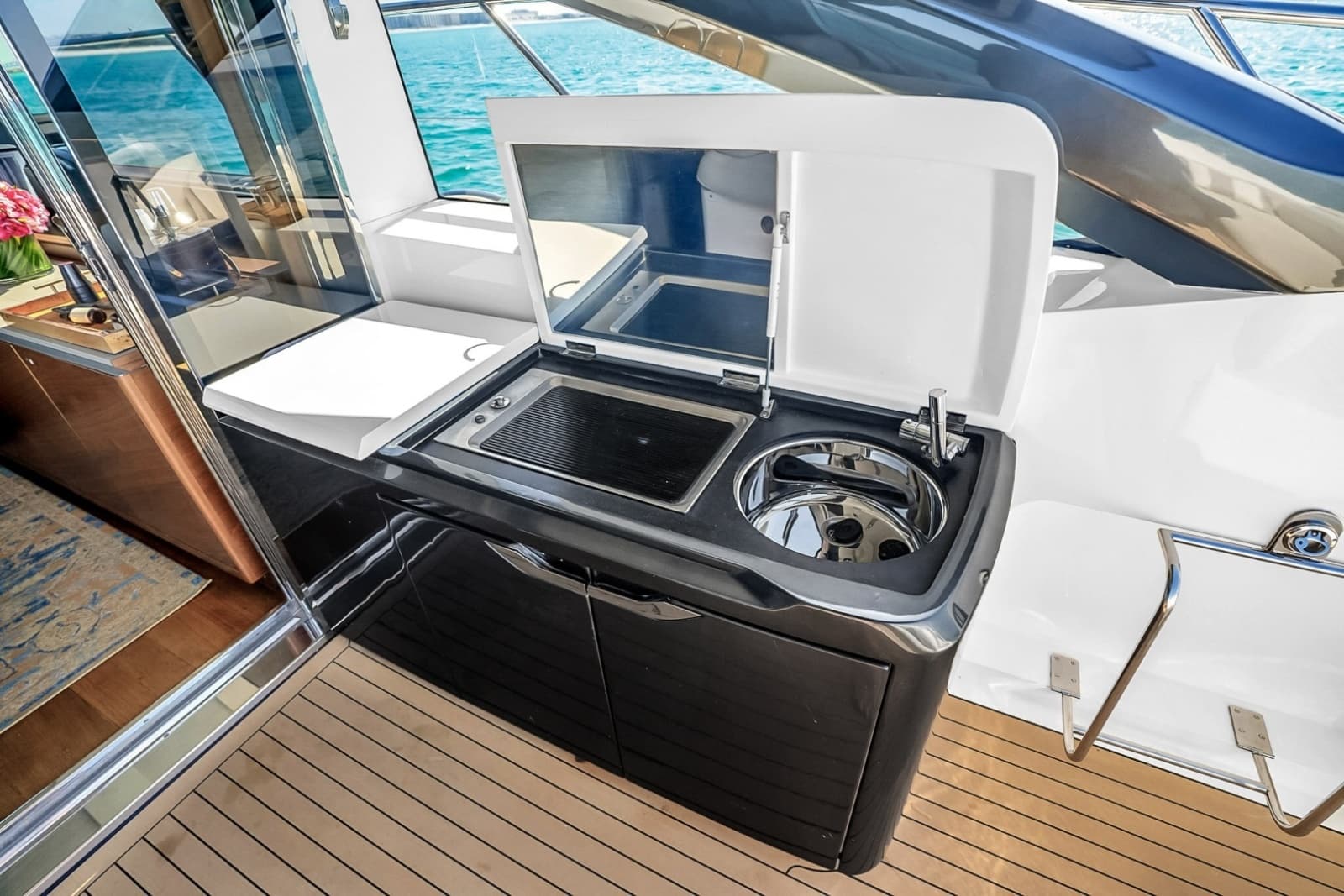 2016 Princess V58 - Photo 57