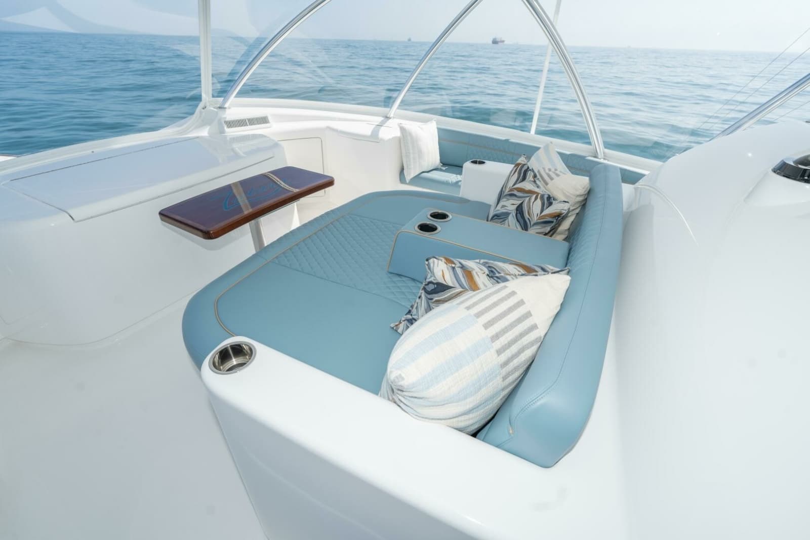 2025 Viking 90C - Photo 12