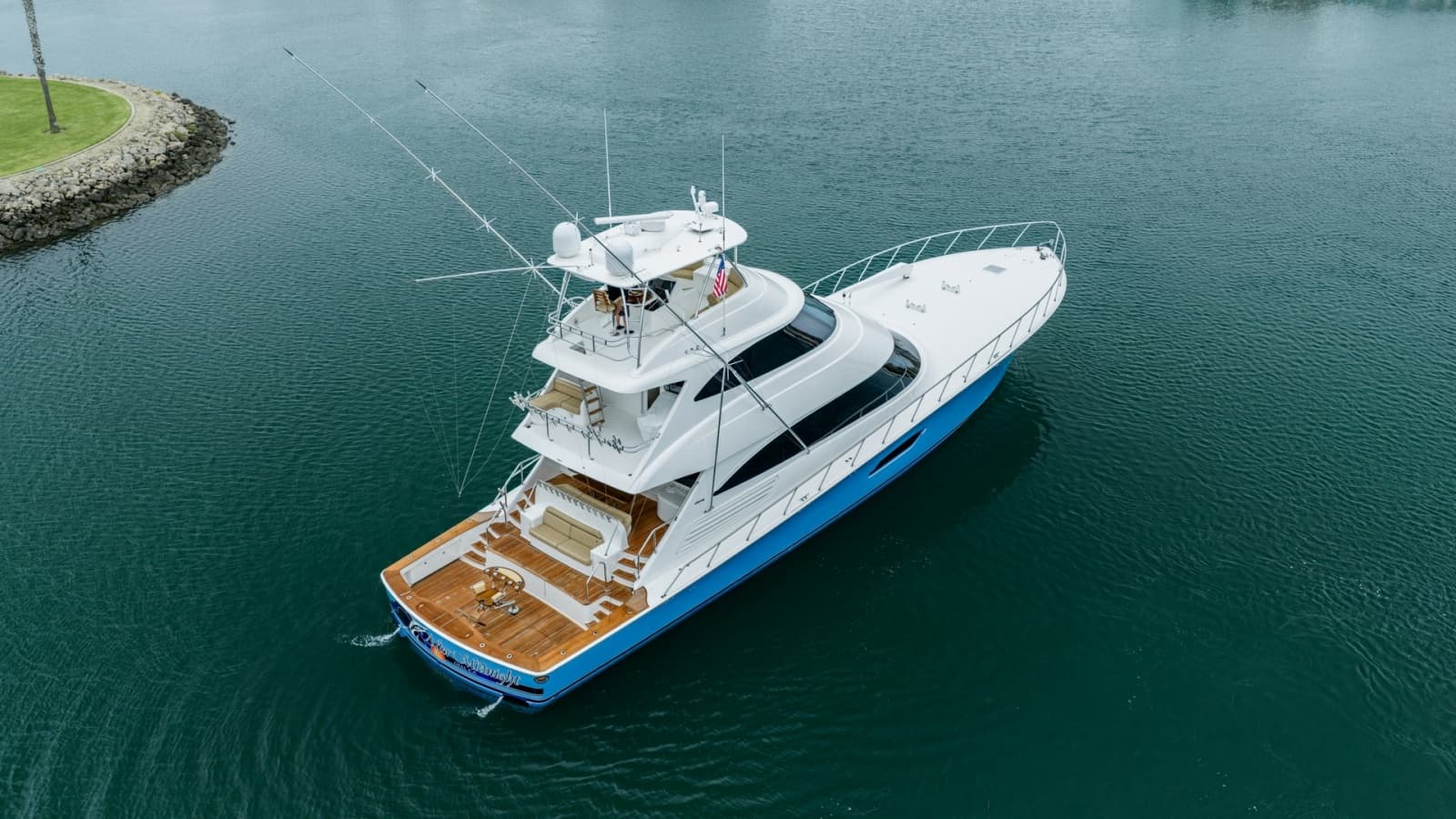 2020 Viking 92 Skybridge - Photo 77