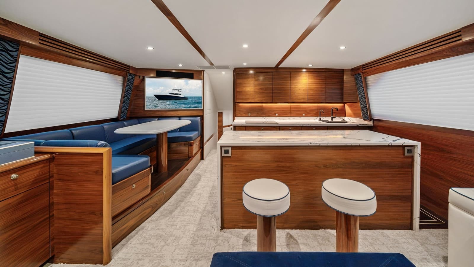 2024 Viking 64 Convertible - Photo 25