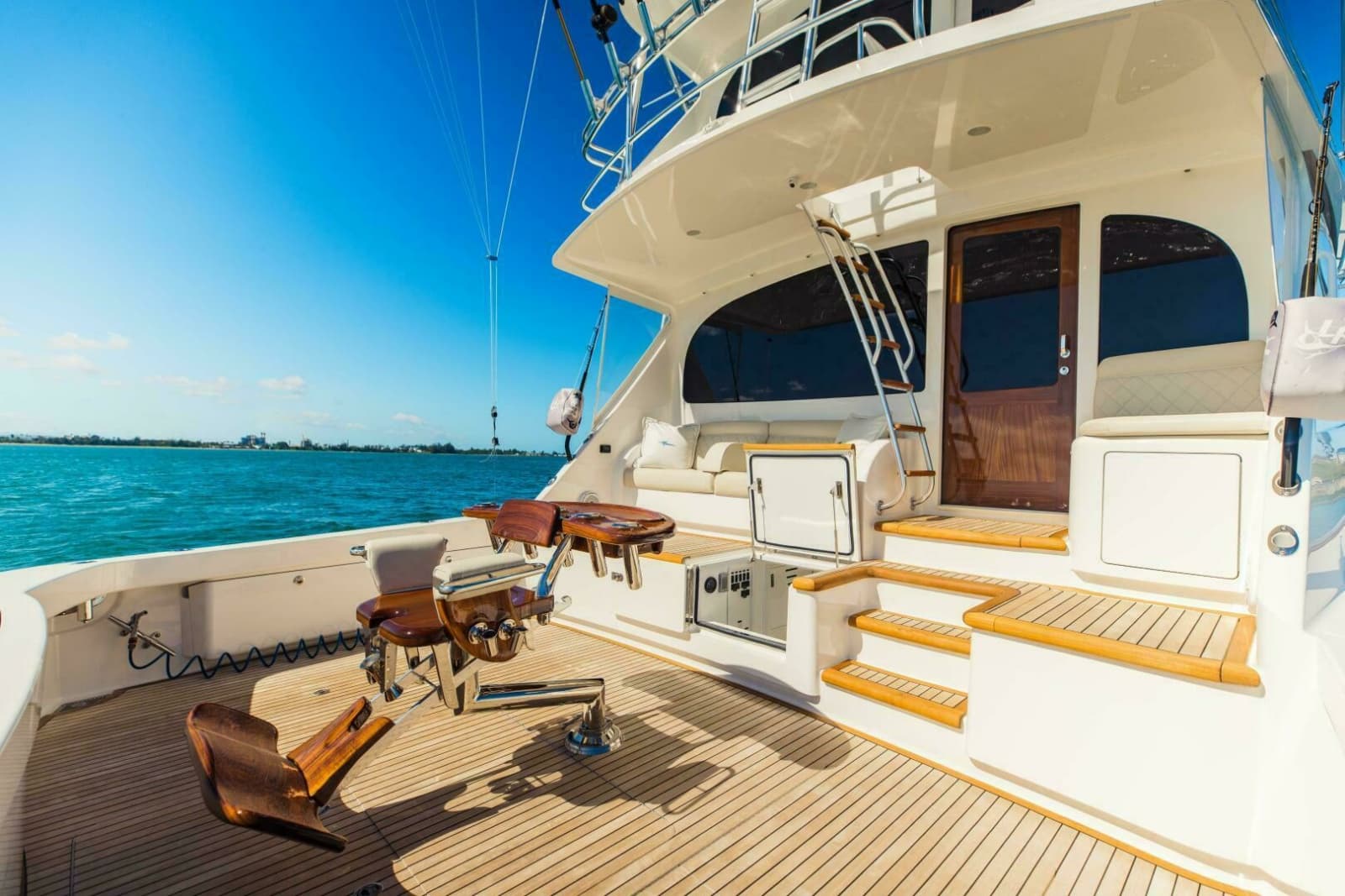 2020 Viking 72 Enclosed Bridge - Photo 4