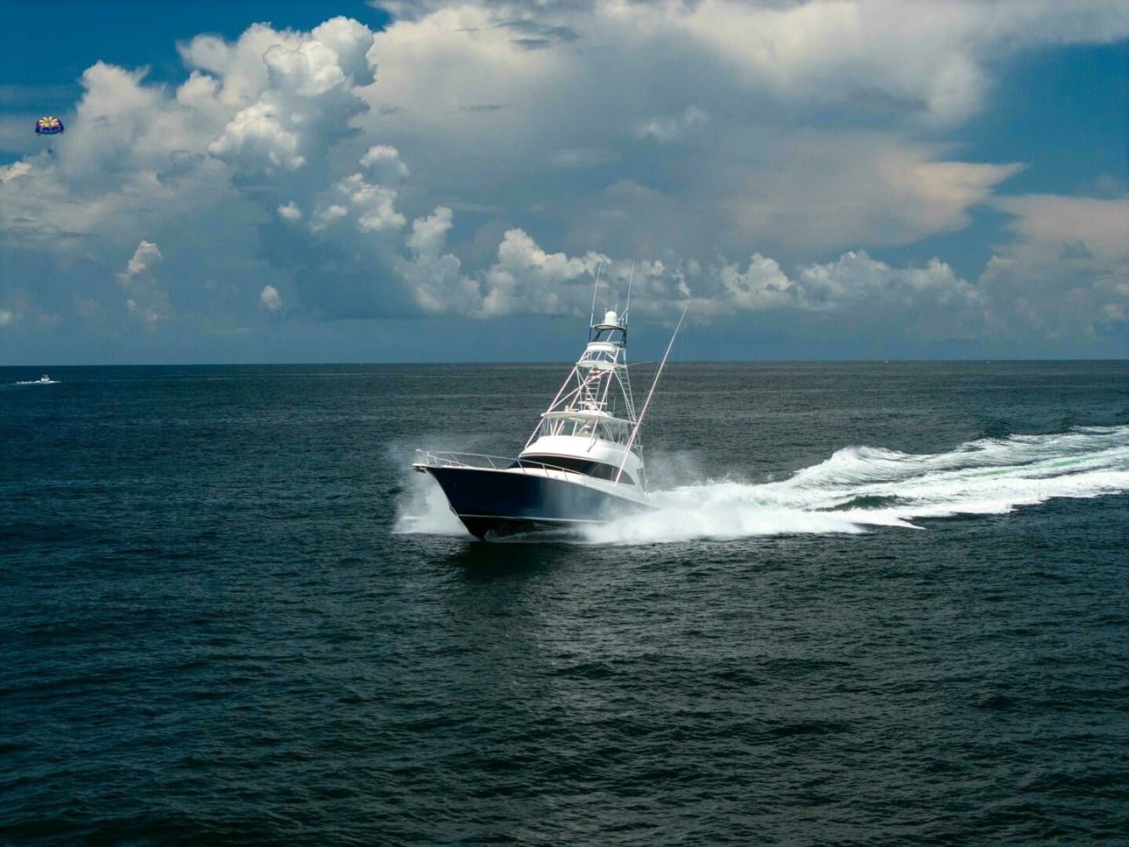 2017 Viking 66 Convertible - Photo 50