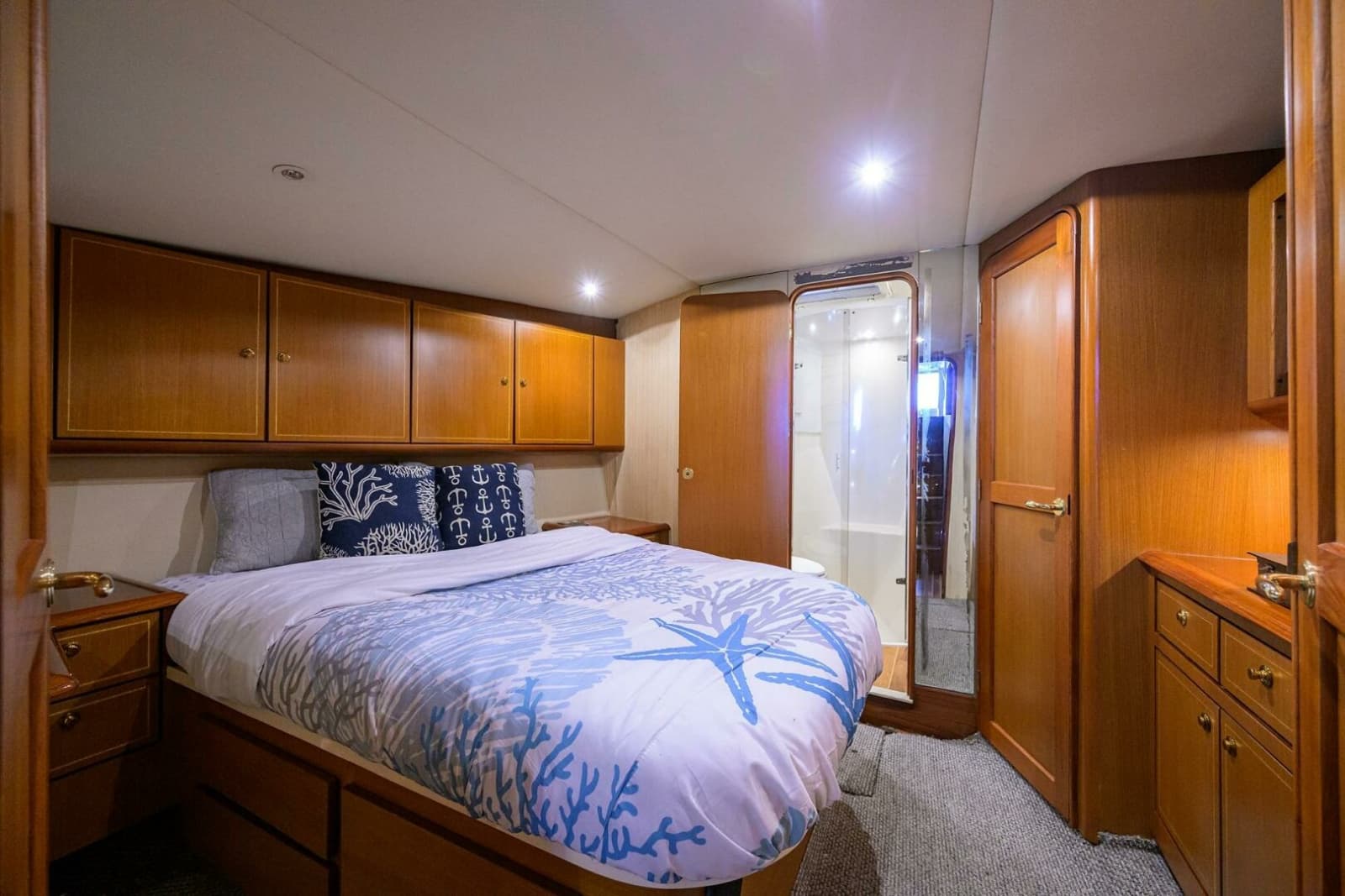 2006 Ocean Yachts 57 Super Sport - Photo 41