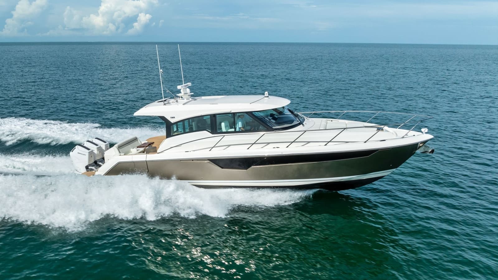 2025 Tiara Yachts 48LE - Photo 86