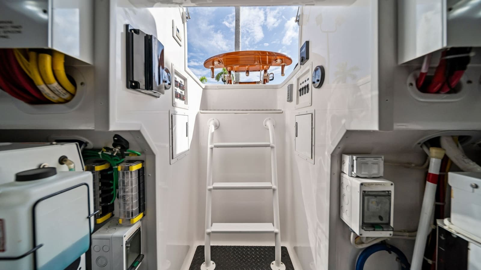 2024 Viking 64 Convertible - Photo 89