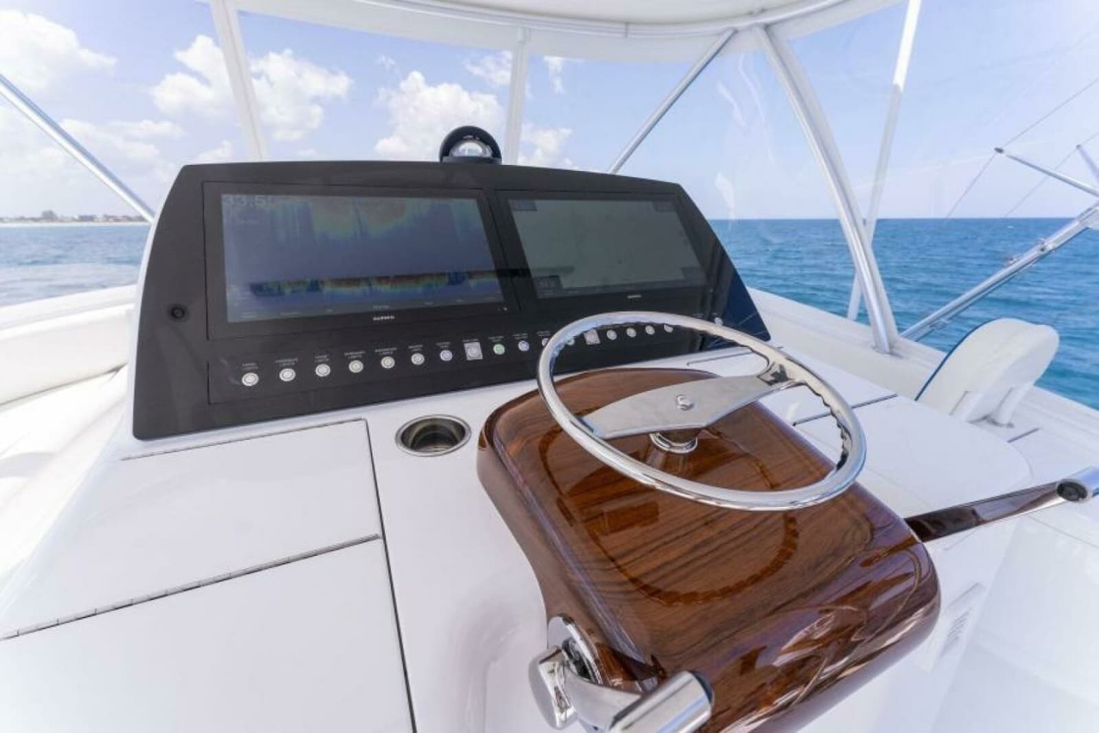 2021 Viking 54 Convertible - Photo 47