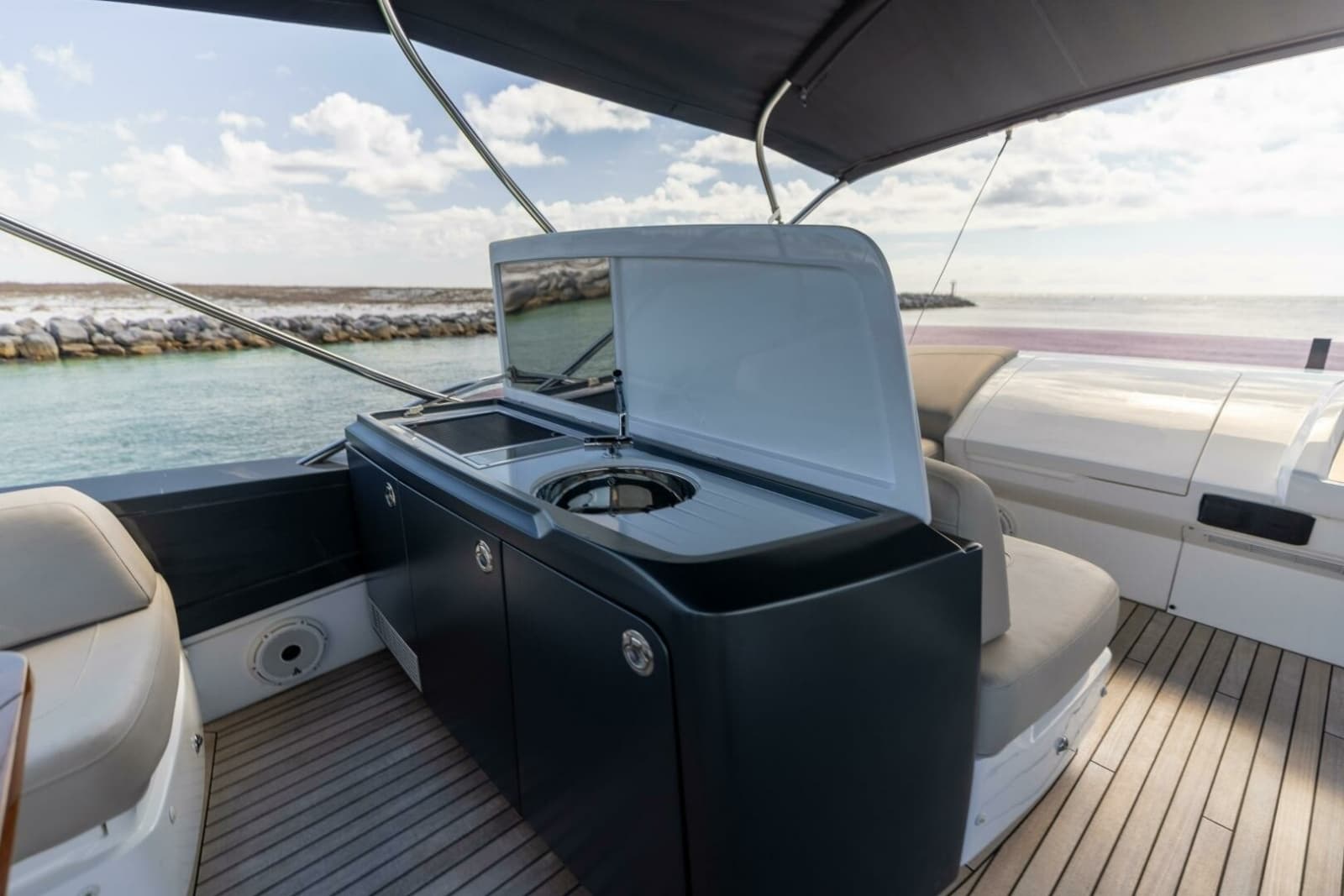 2019 Princess S65 - Photo 65
