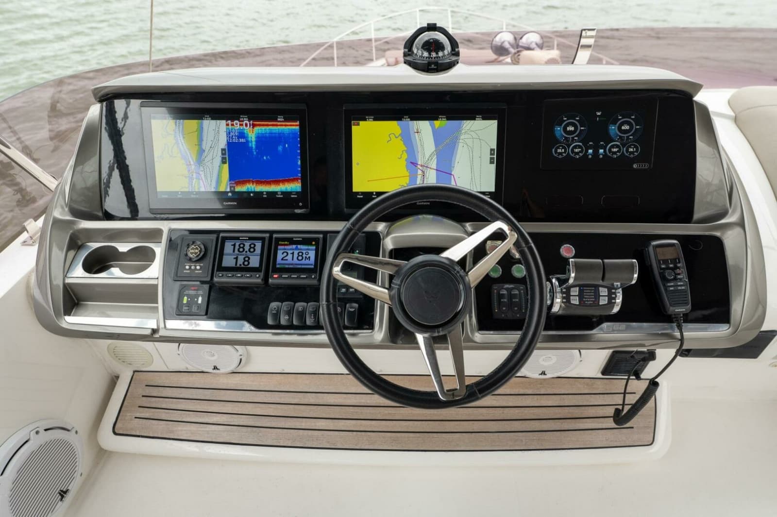 2021 Princess S62 - Photo 35