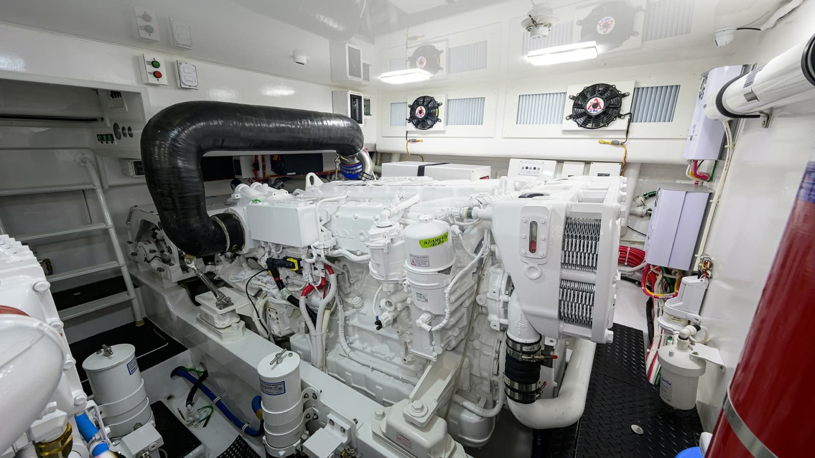 2022 Viking 44 Open - Photo 44