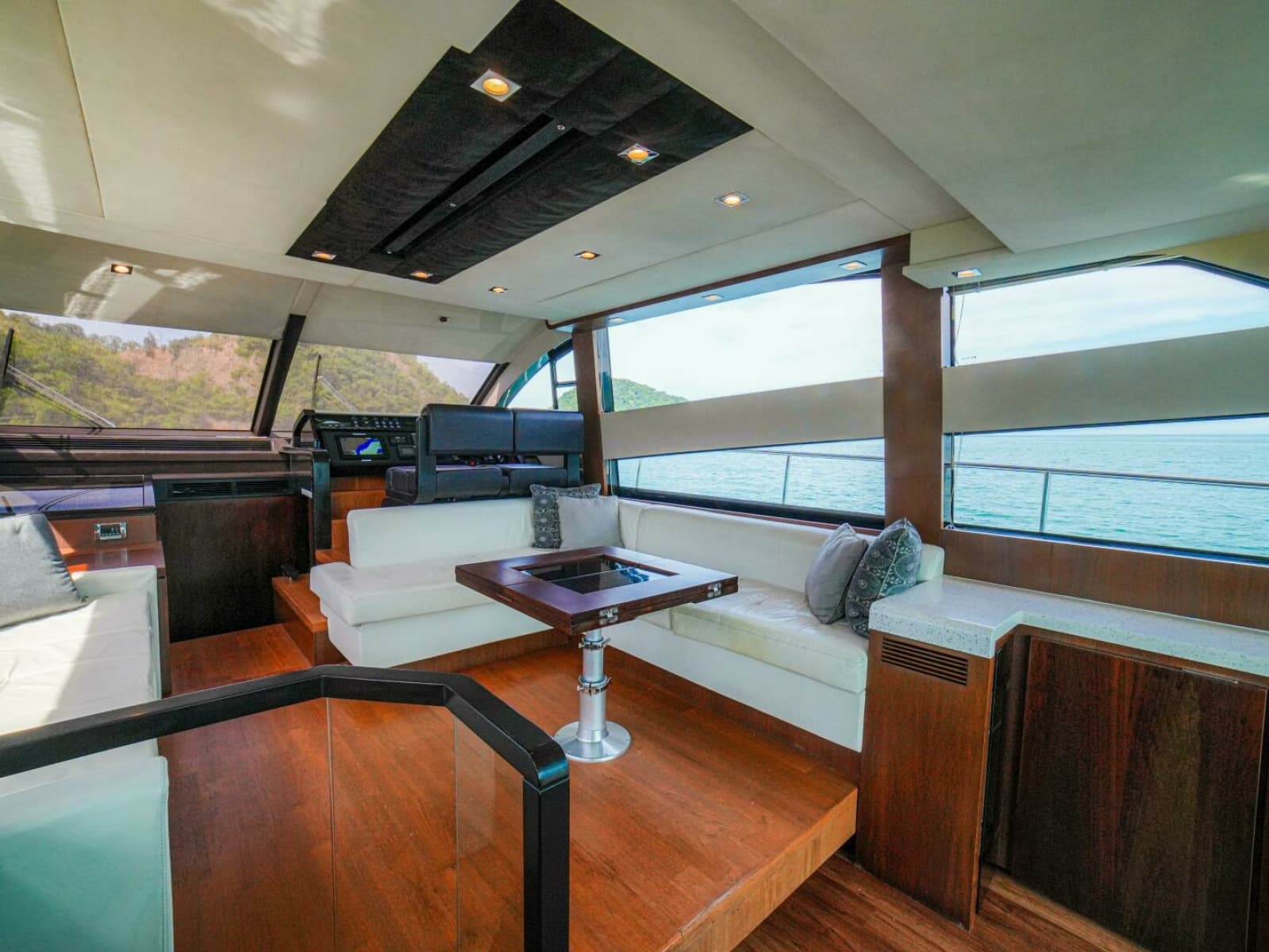 2014 Fairline 50 - Photo 20