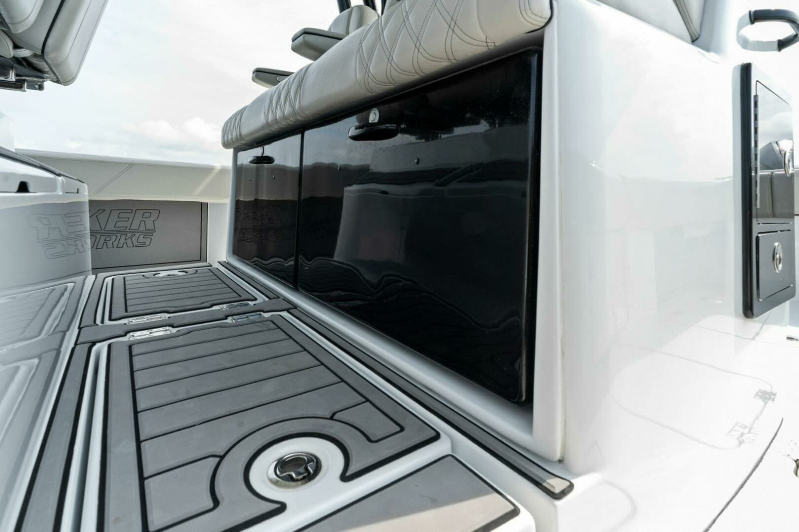2022 Barker Boatworks 40 High Performance Cat - Photo 47