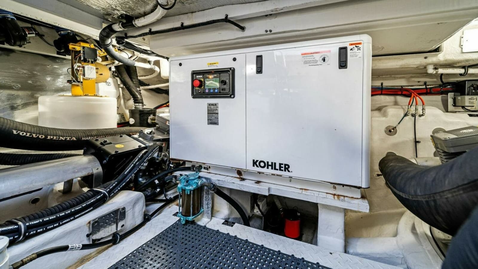 2019 Cruisers Yachts 45 Cantius - Photo 111