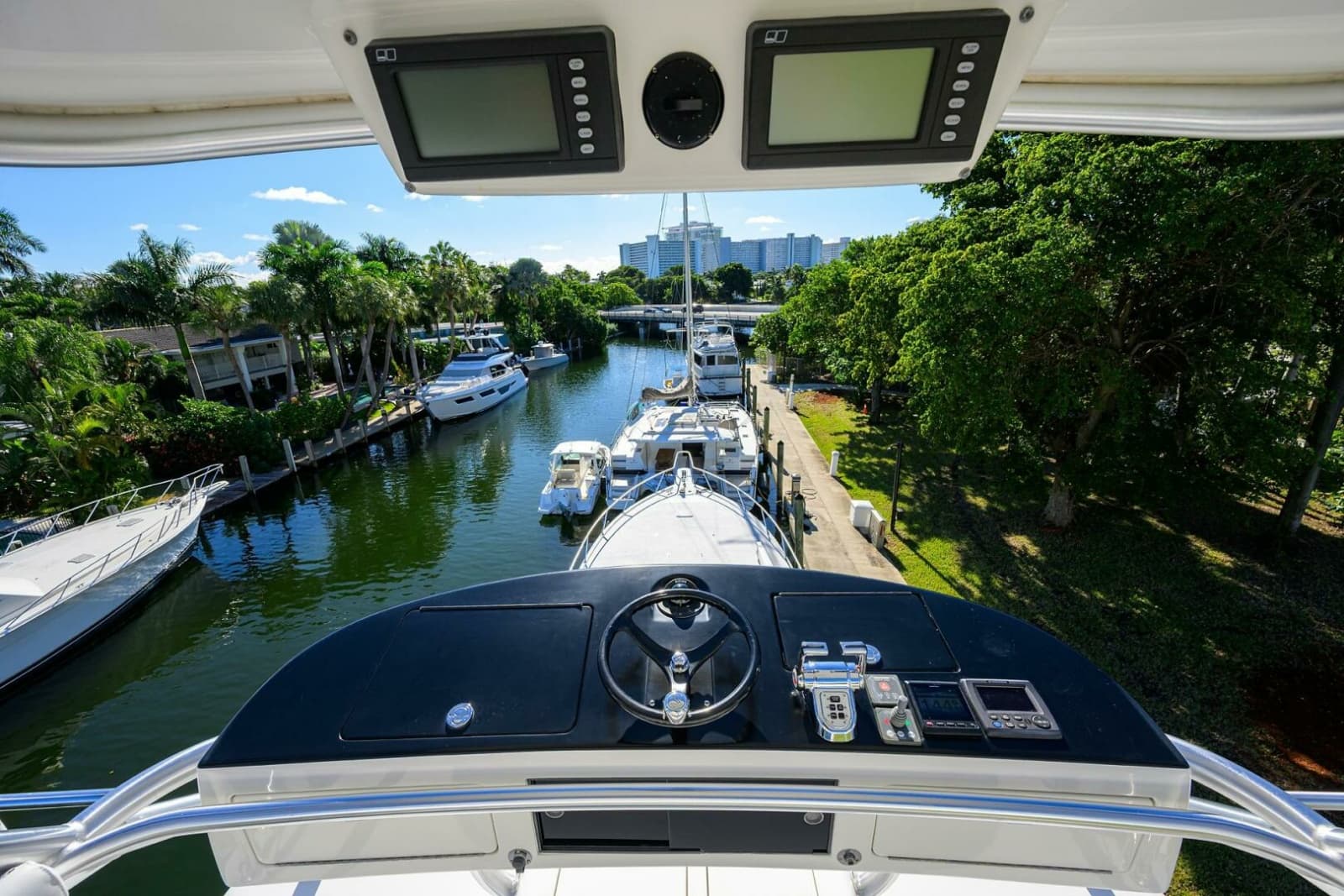 2014 Viking 76 Enclosed Bridge - Photo 55